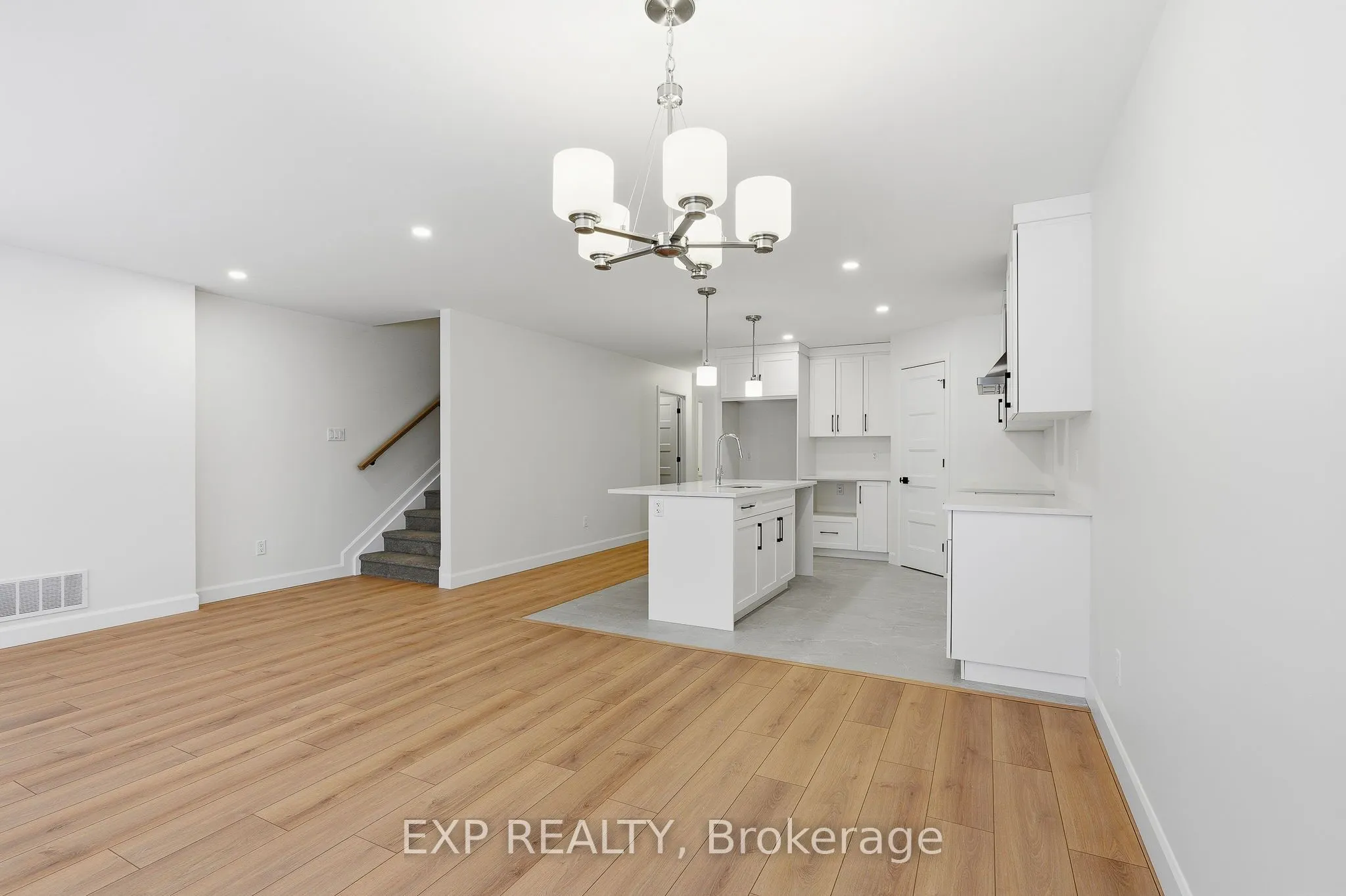 243 Sumac Crescent
