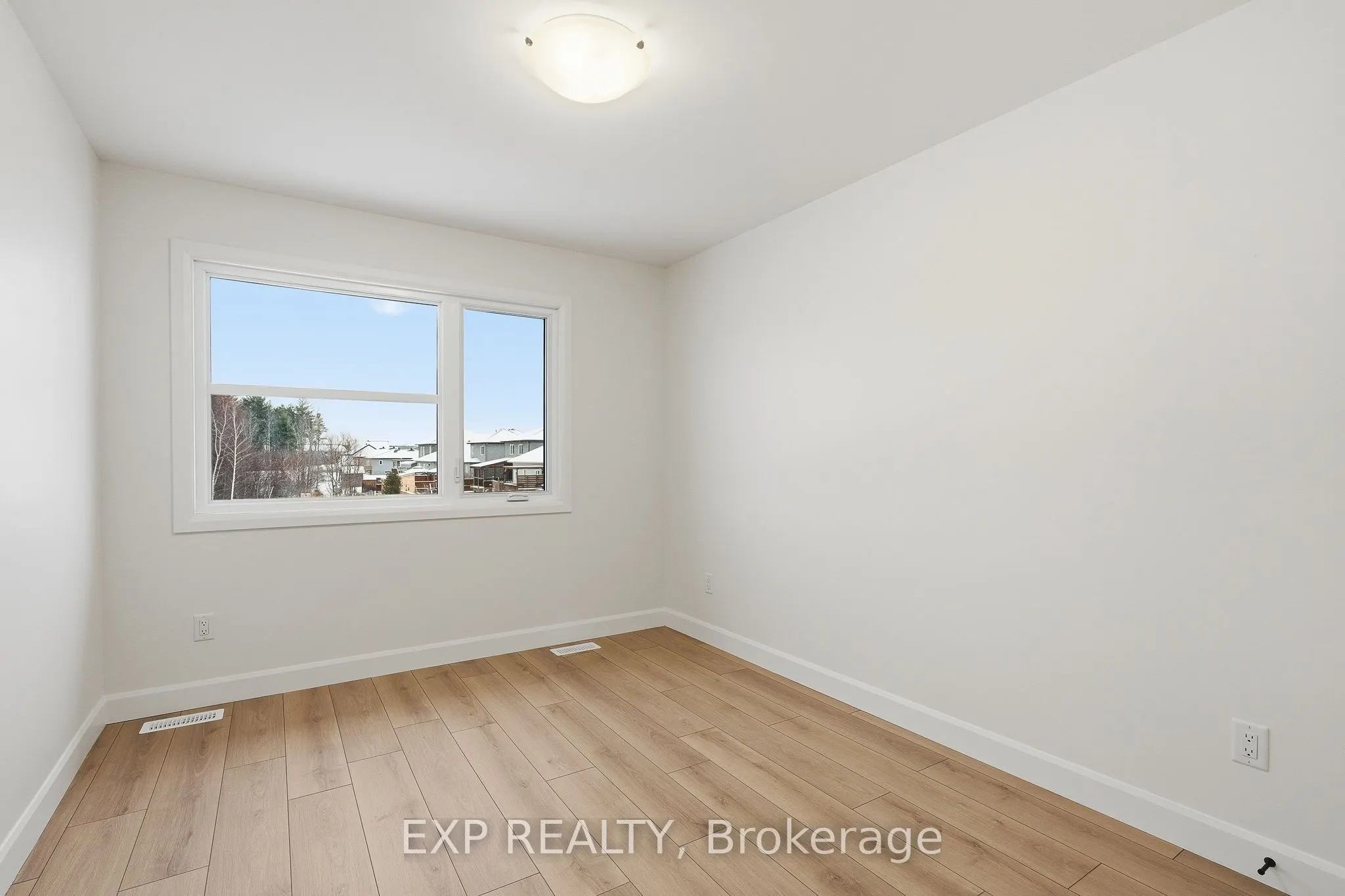 243 Sumac Crescent