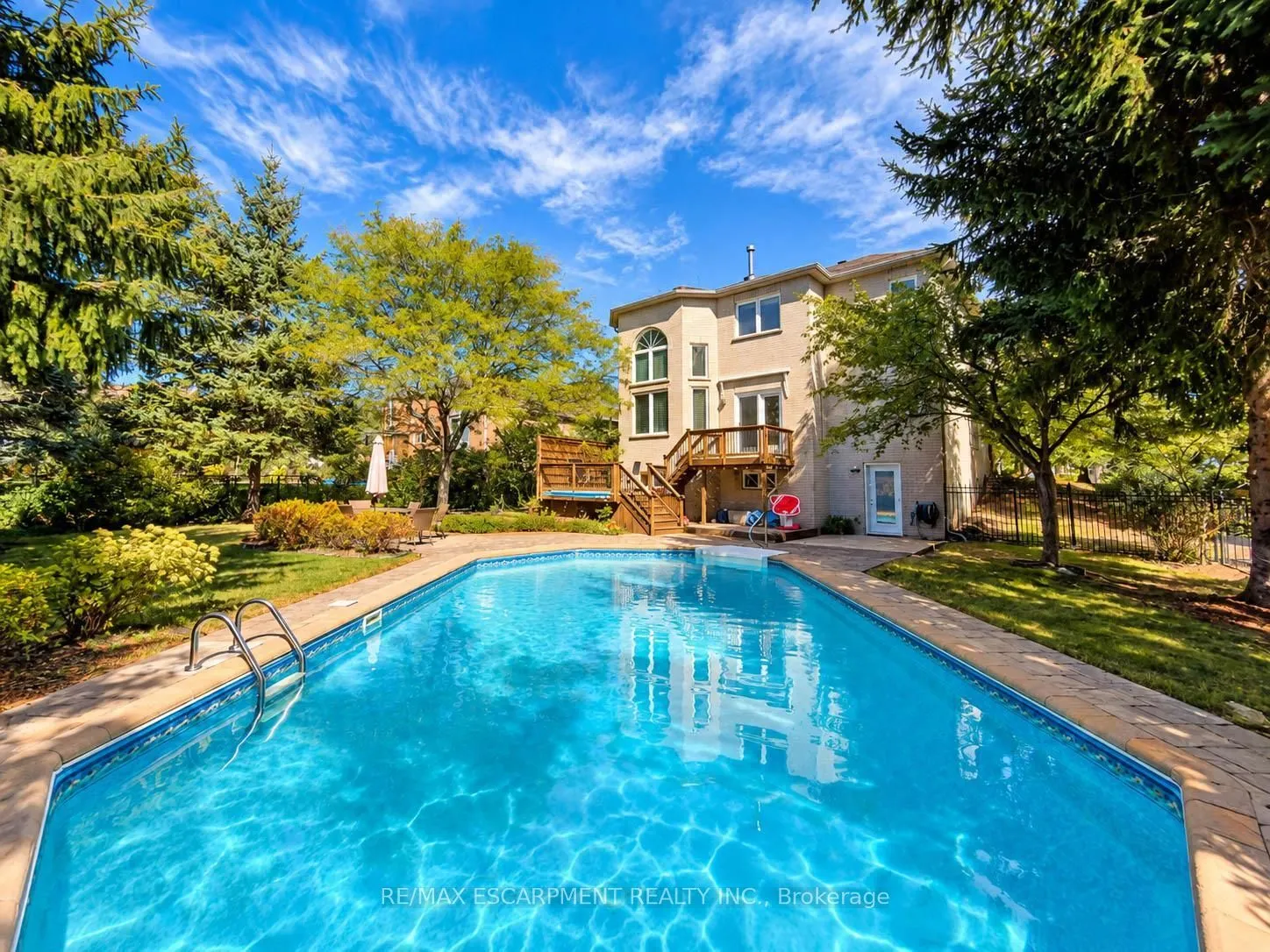 74 Davidson Boulevard