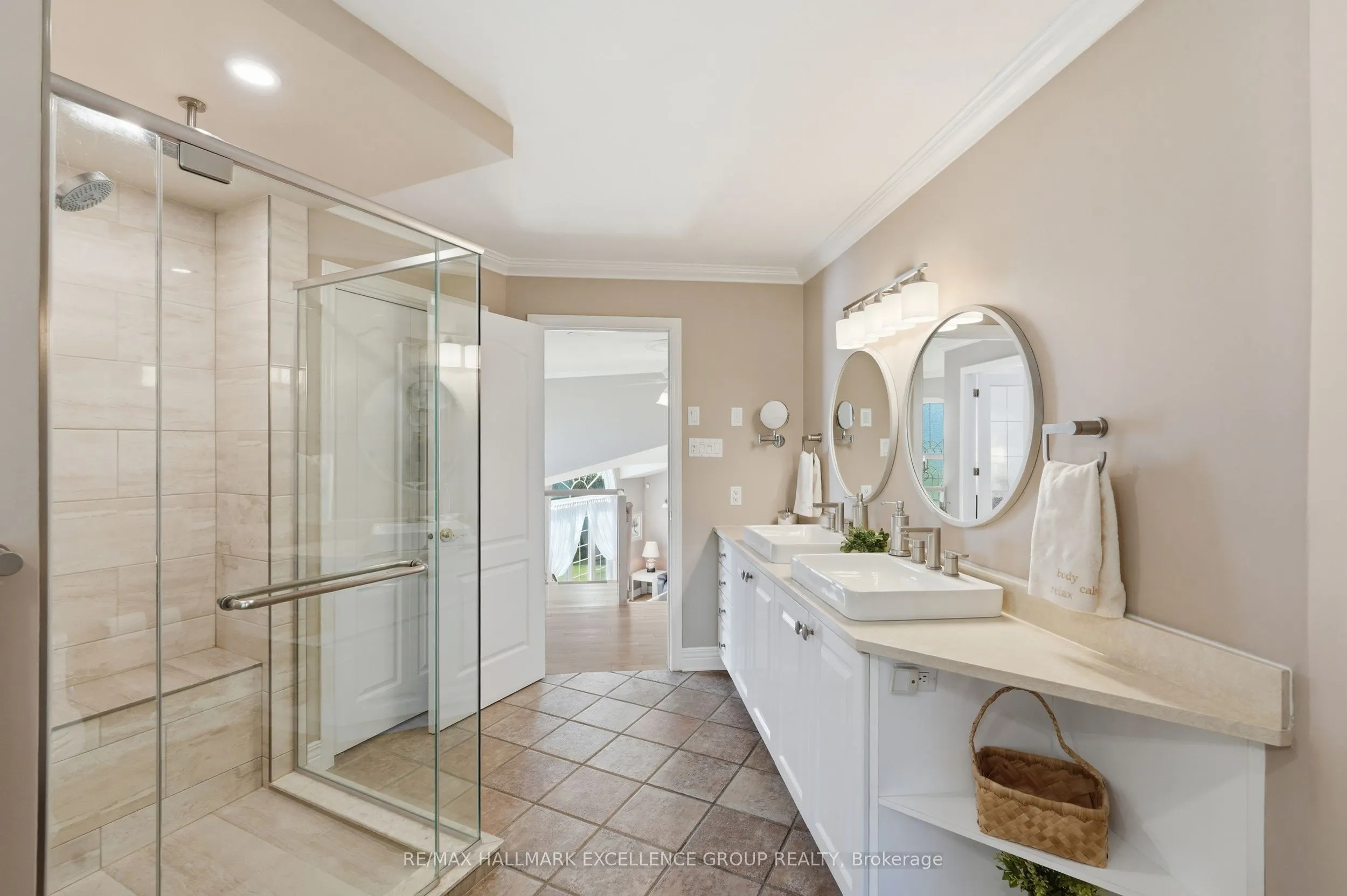 480 Du Ruisseau Street