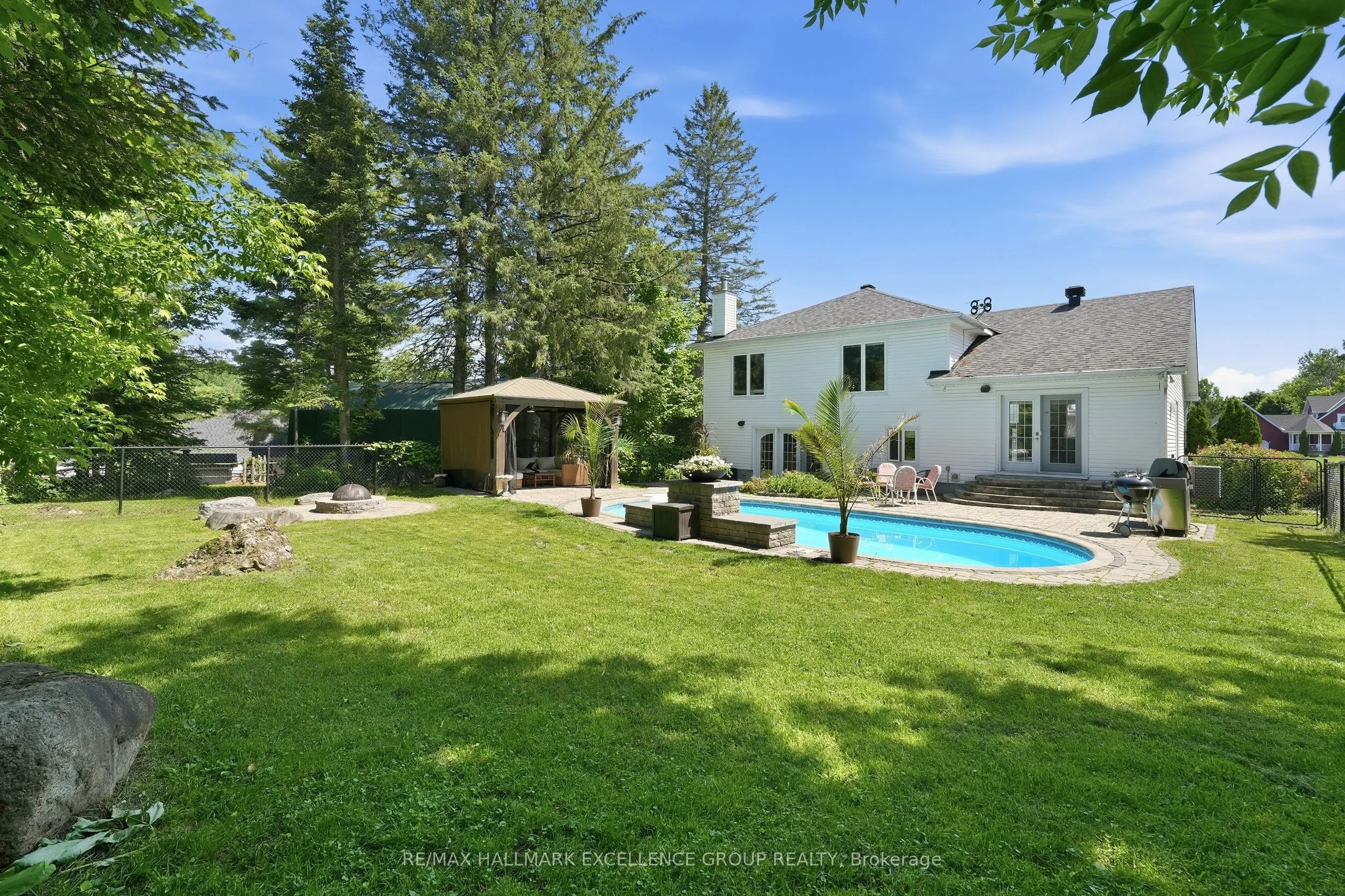 480 Du Ruisseau Street