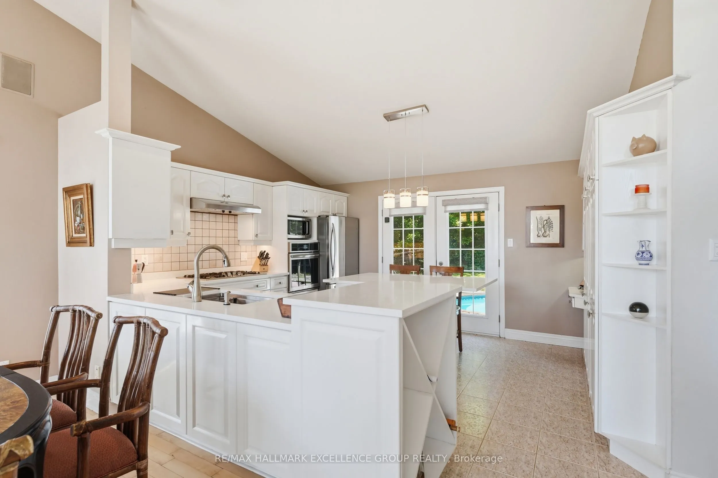 480 Du Ruisseau Street