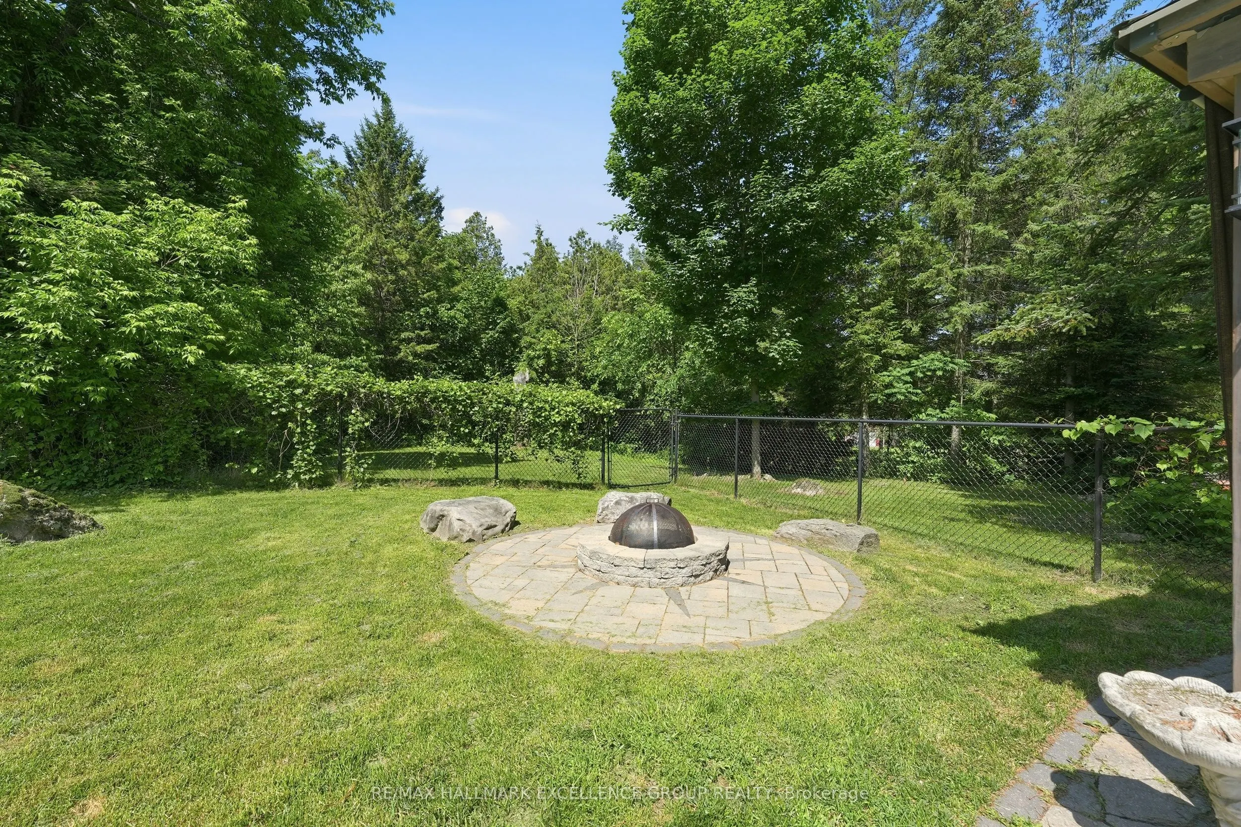 480 Du Ruisseau Street