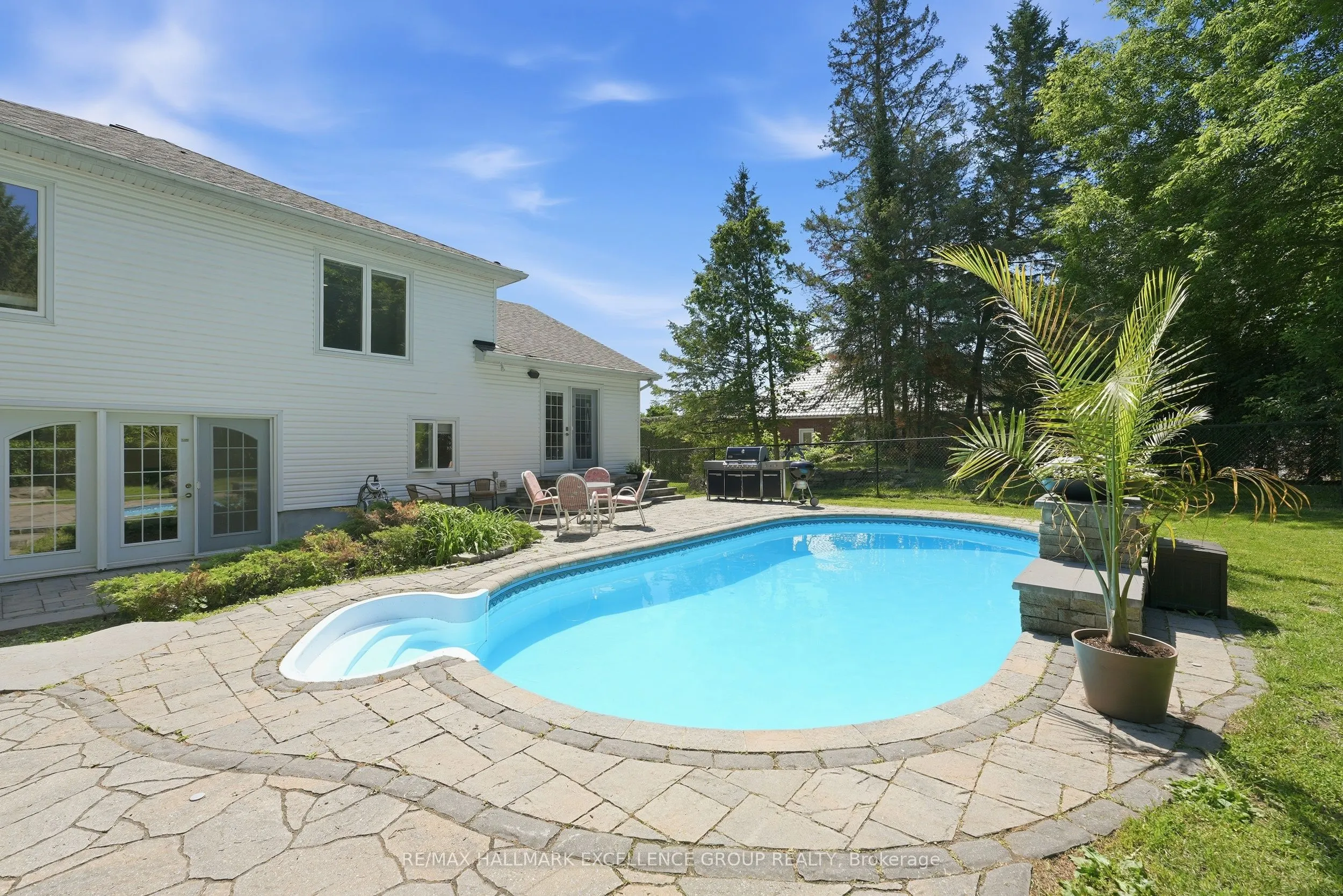 480 Du Ruisseau Street