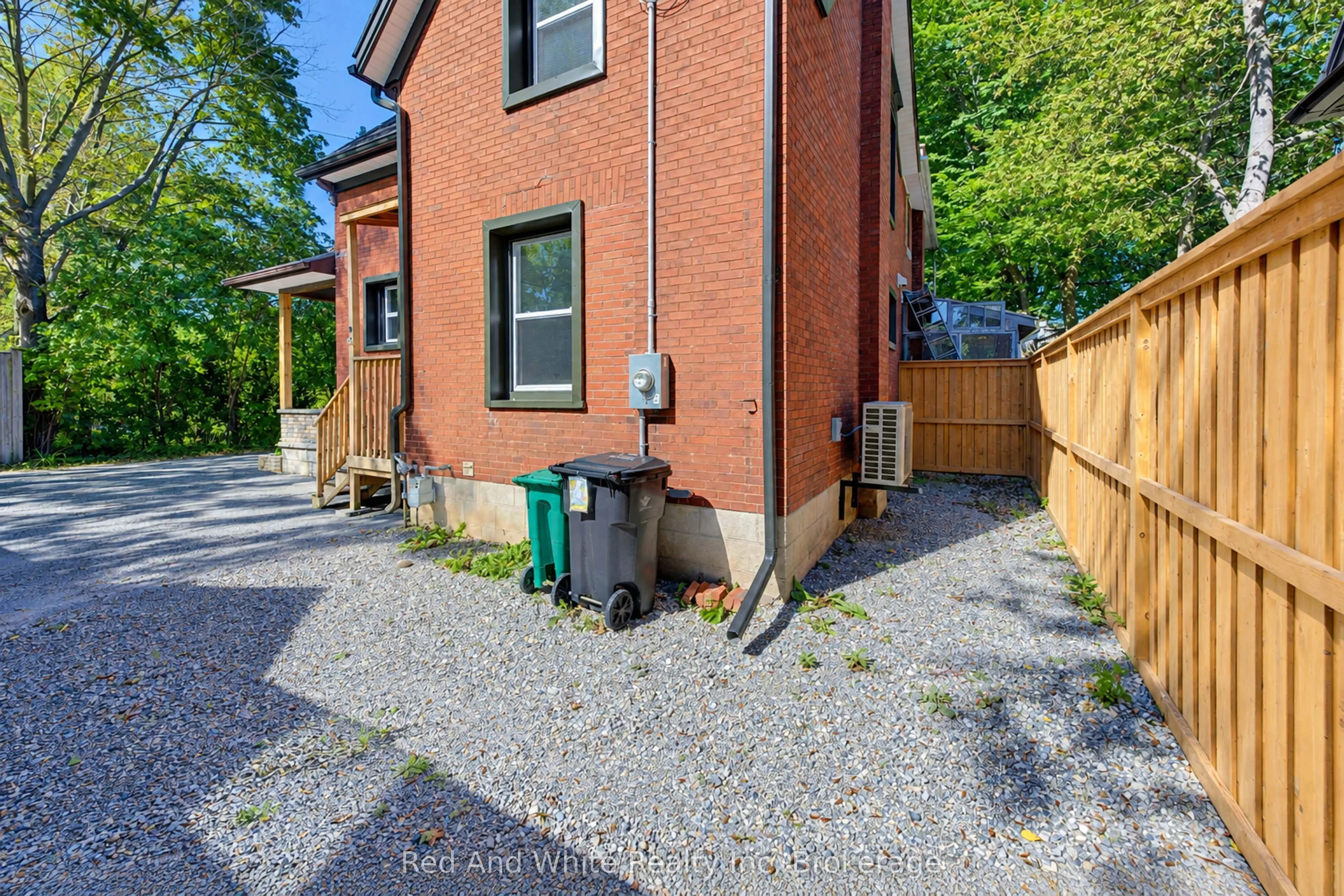 18 Miehm Place