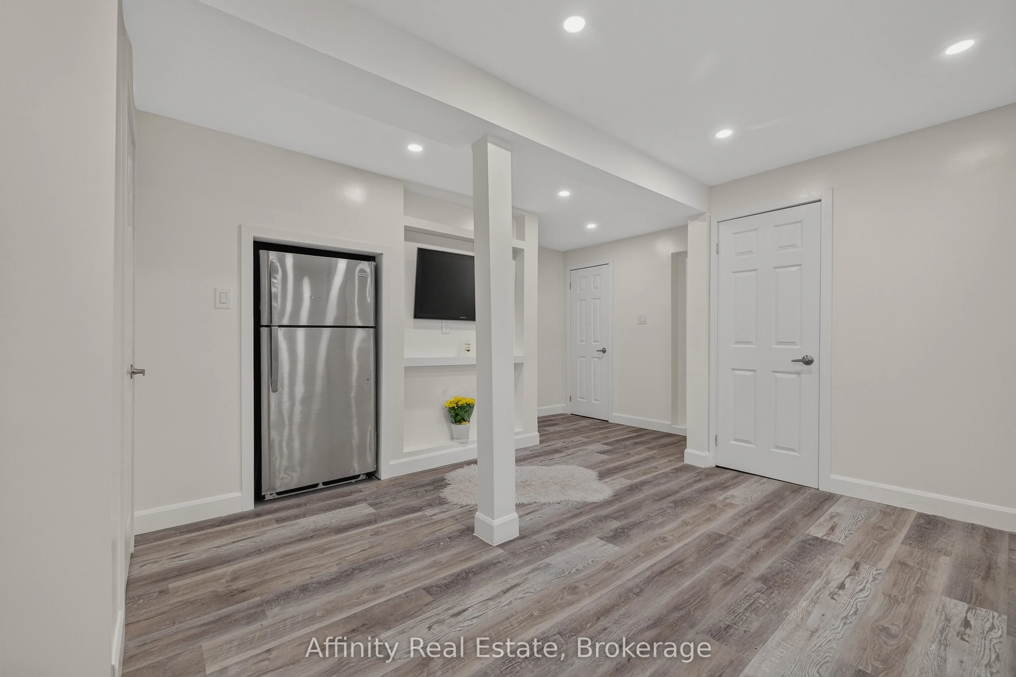 59 Ralgreen Crescent