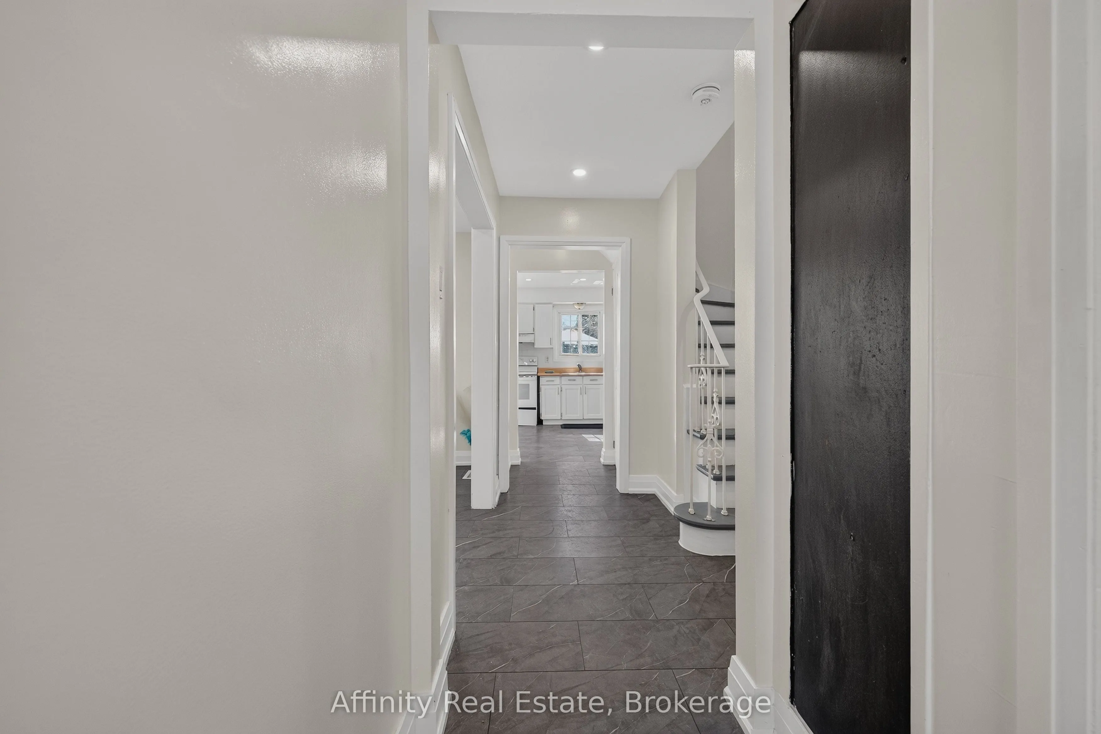 59 Ralgreen Crescent