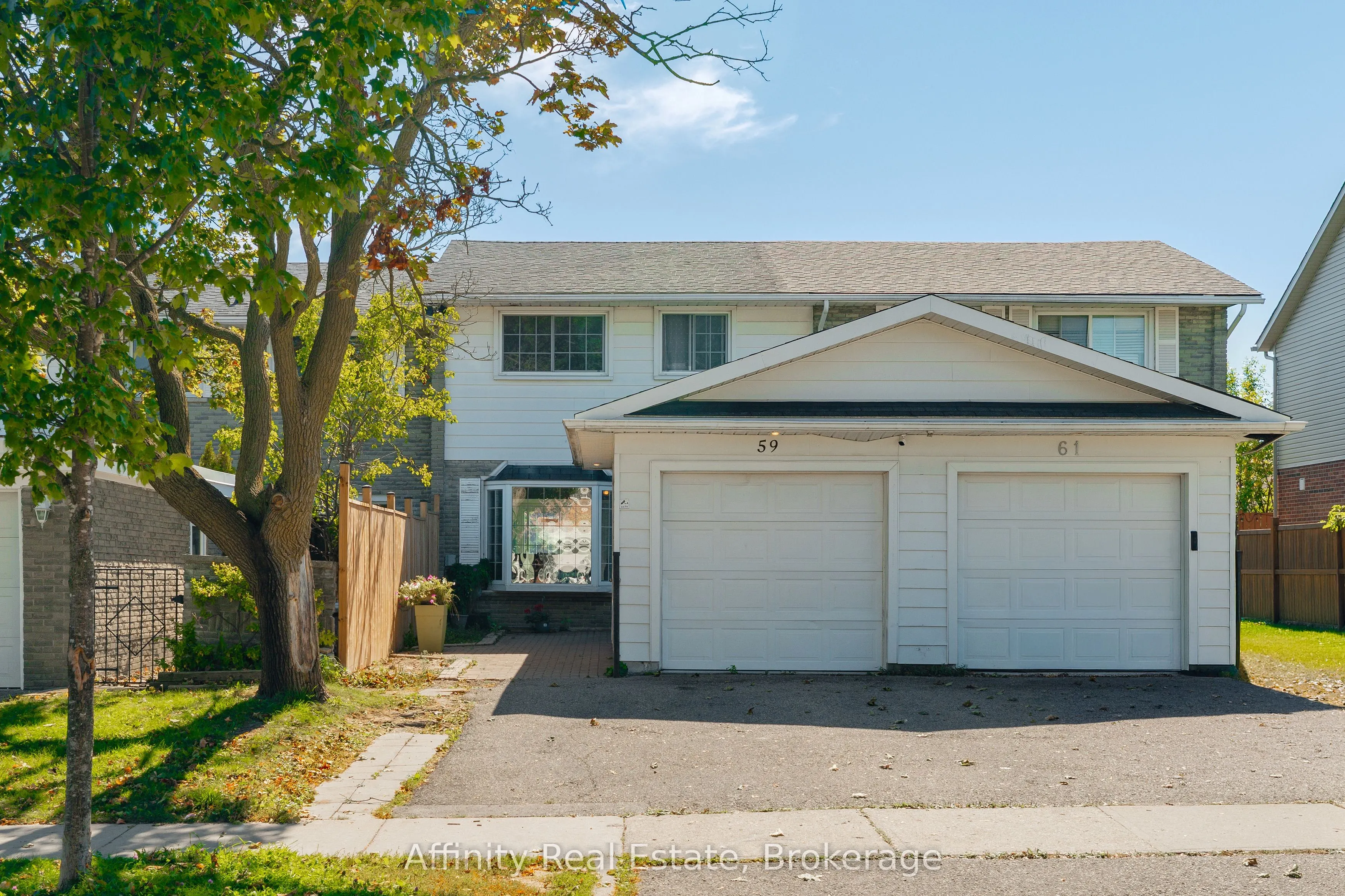 59 Ralgreen Crescent