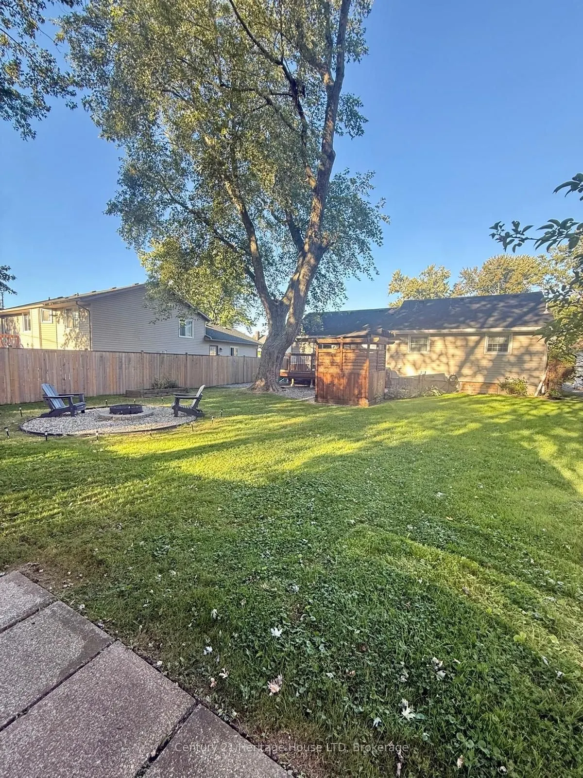 552 Lakeview Road