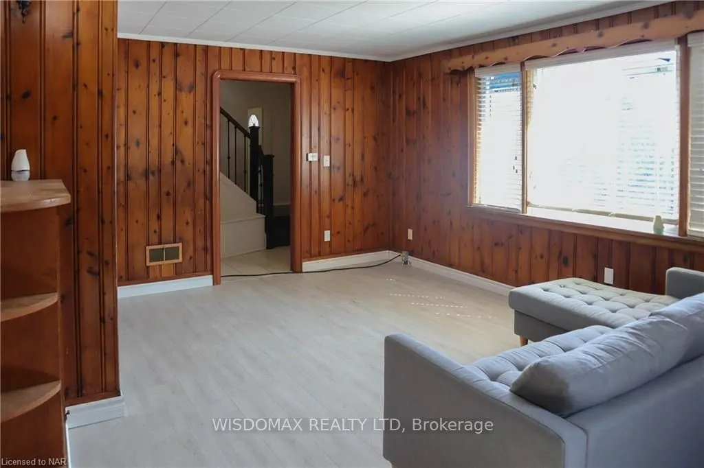 8278 THOROLD STONE Road