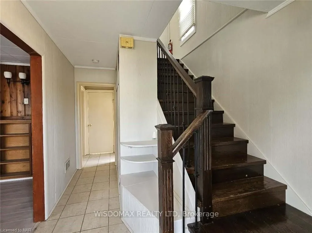 8278 THOROLD STONE Road