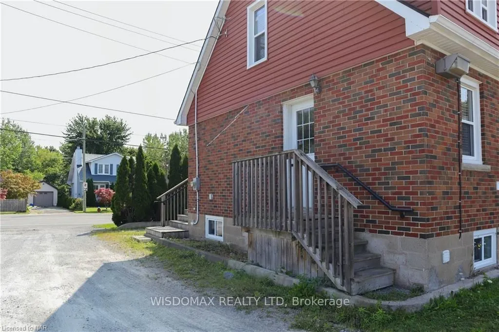 8278 THOROLD STONE Road