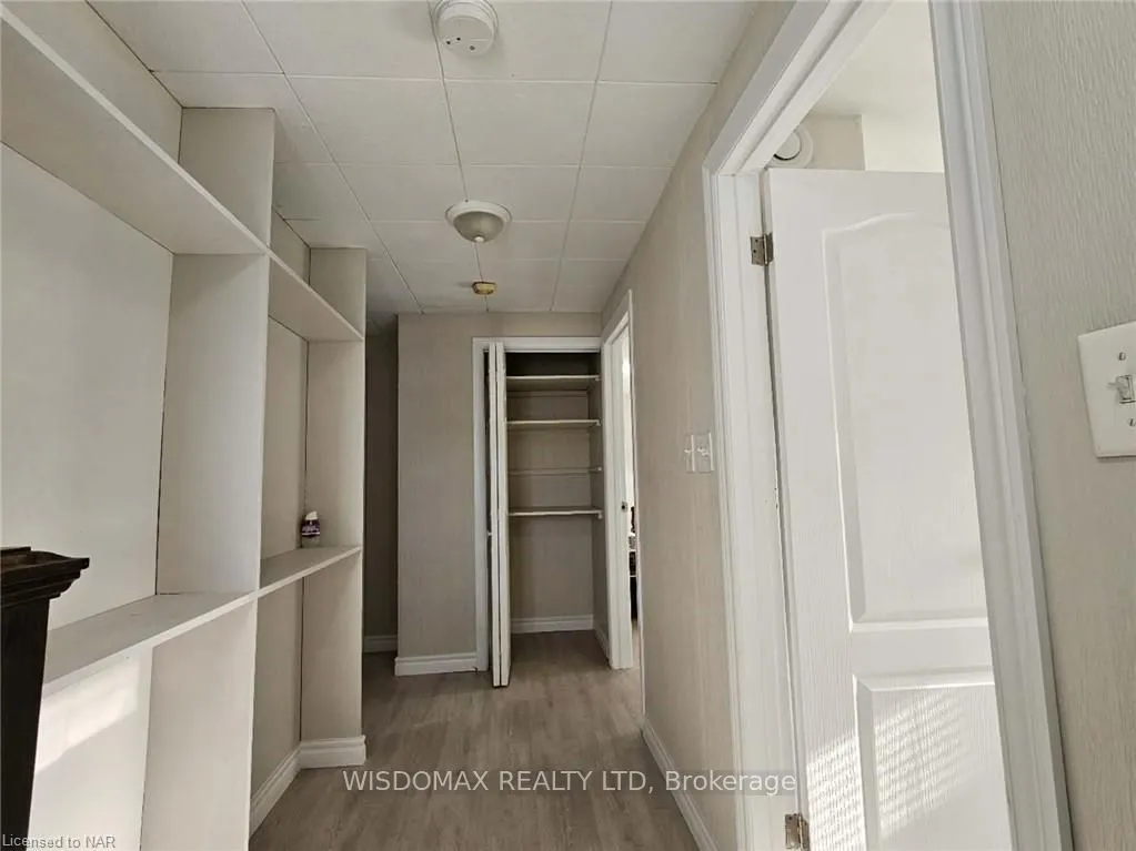 8278 THOROLD STONE Road