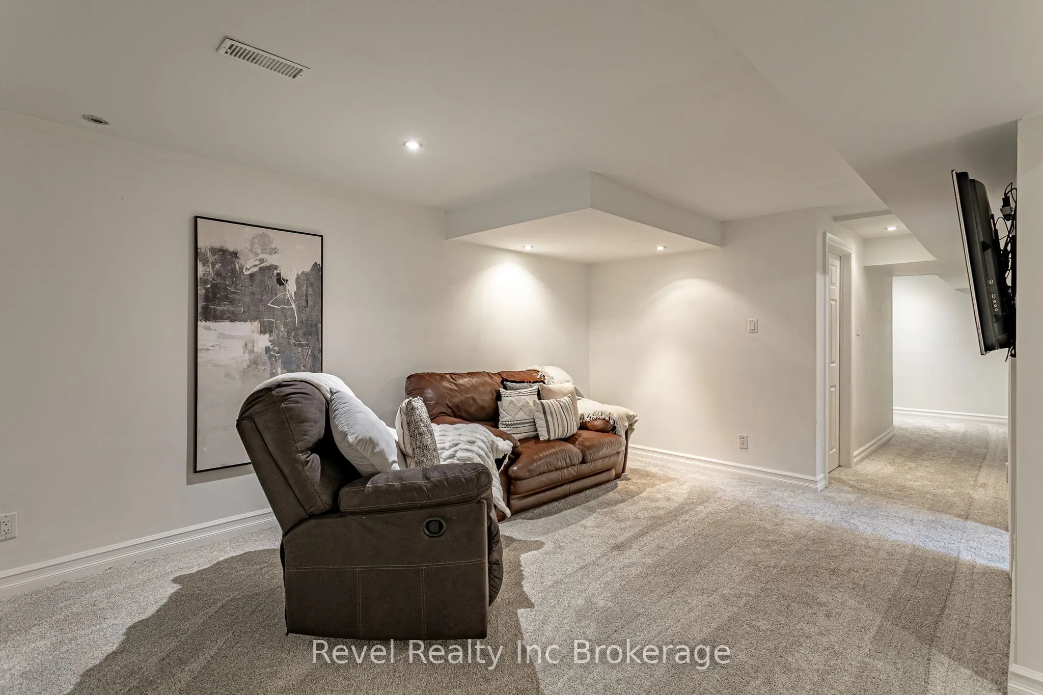292 Kensington Avenue
