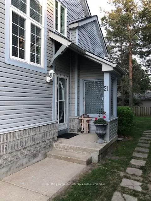146 Settlers Way #21