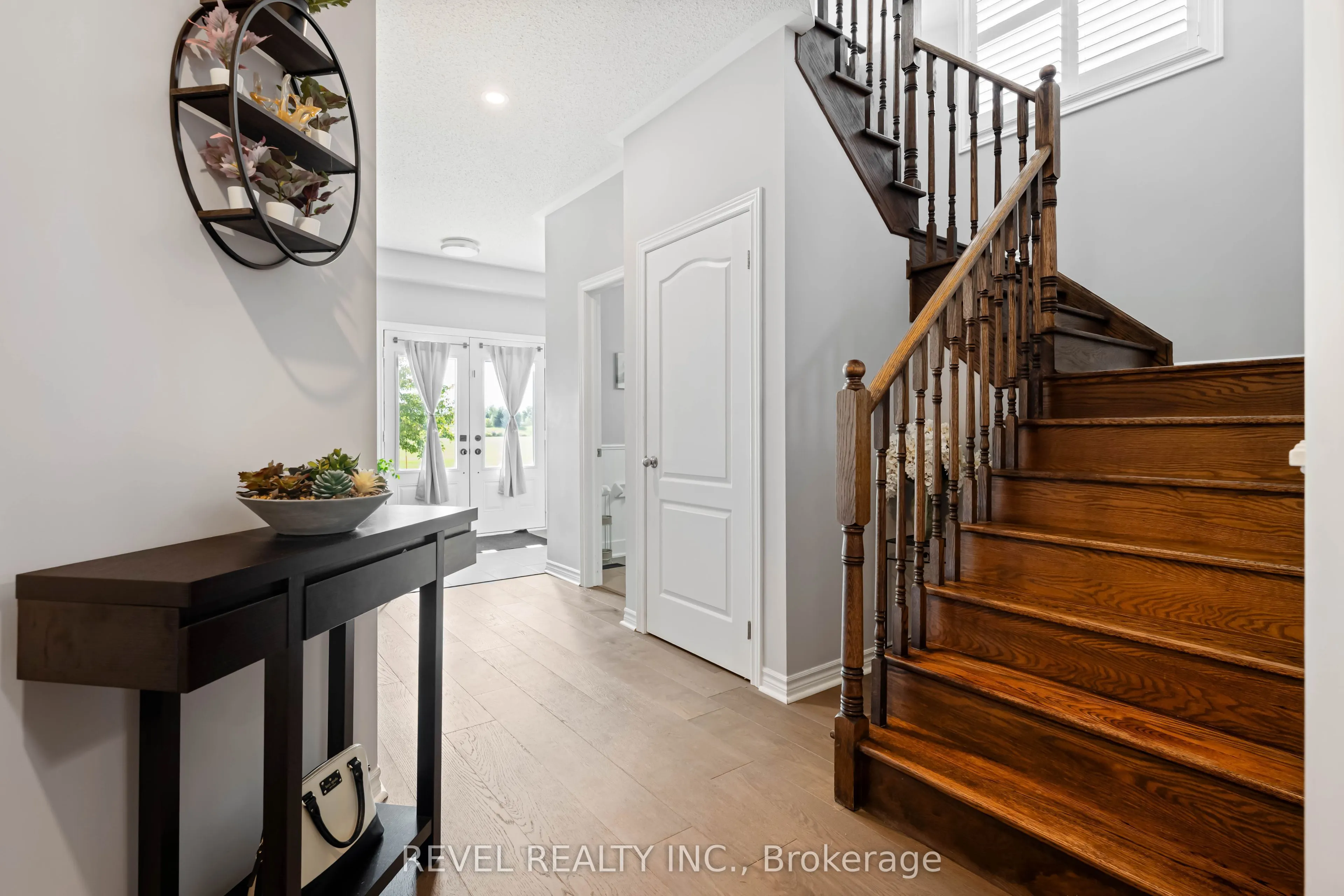 409 Tansley Street