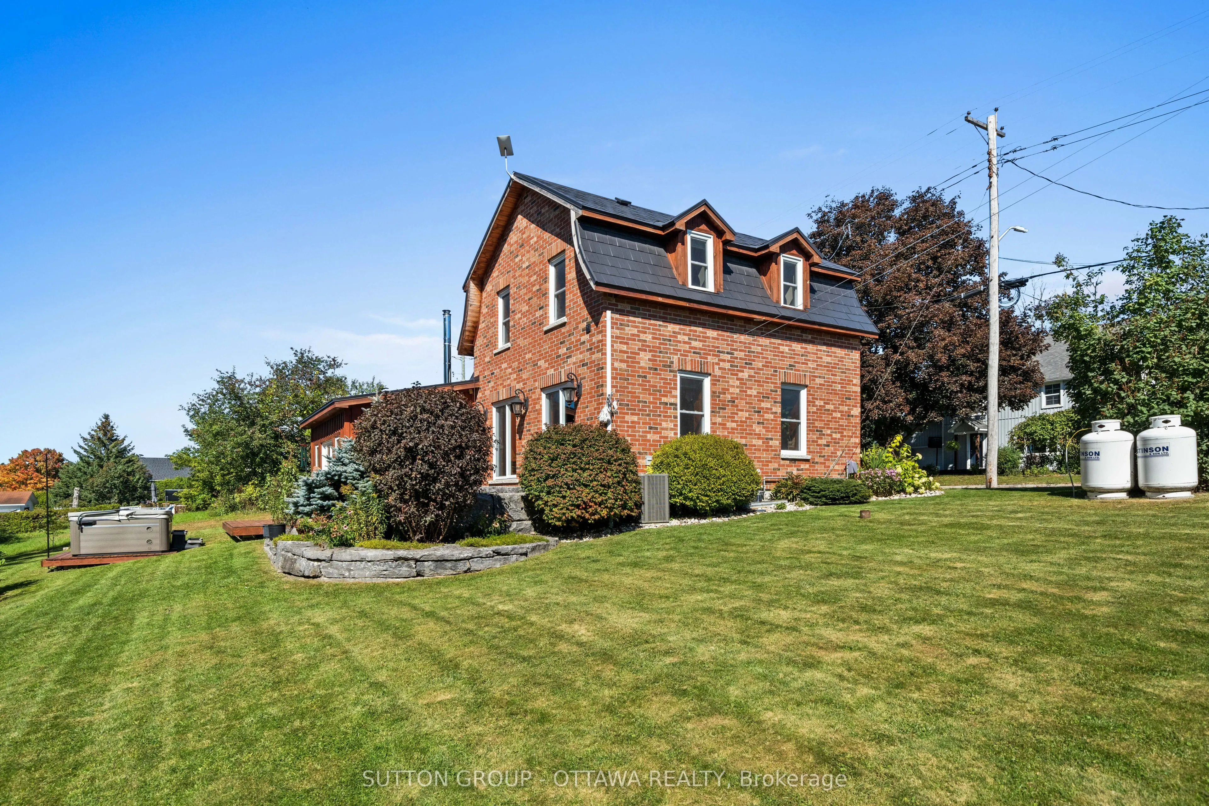 40 Sabourin Street