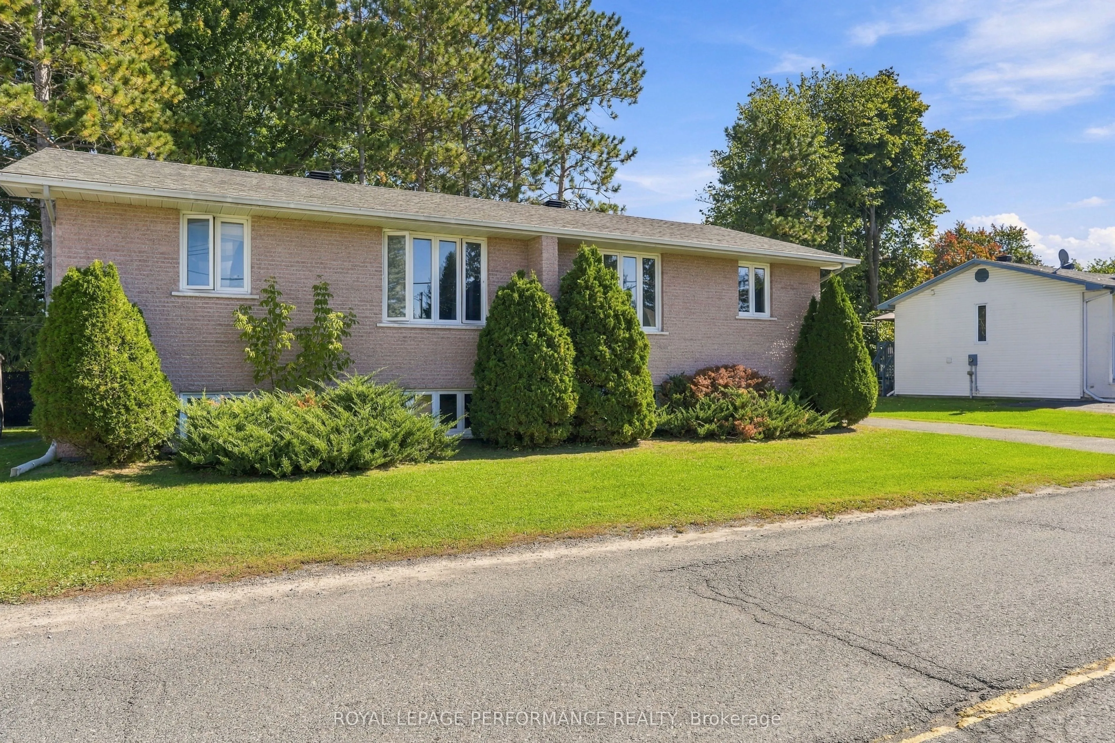 589-591 Bolt Road