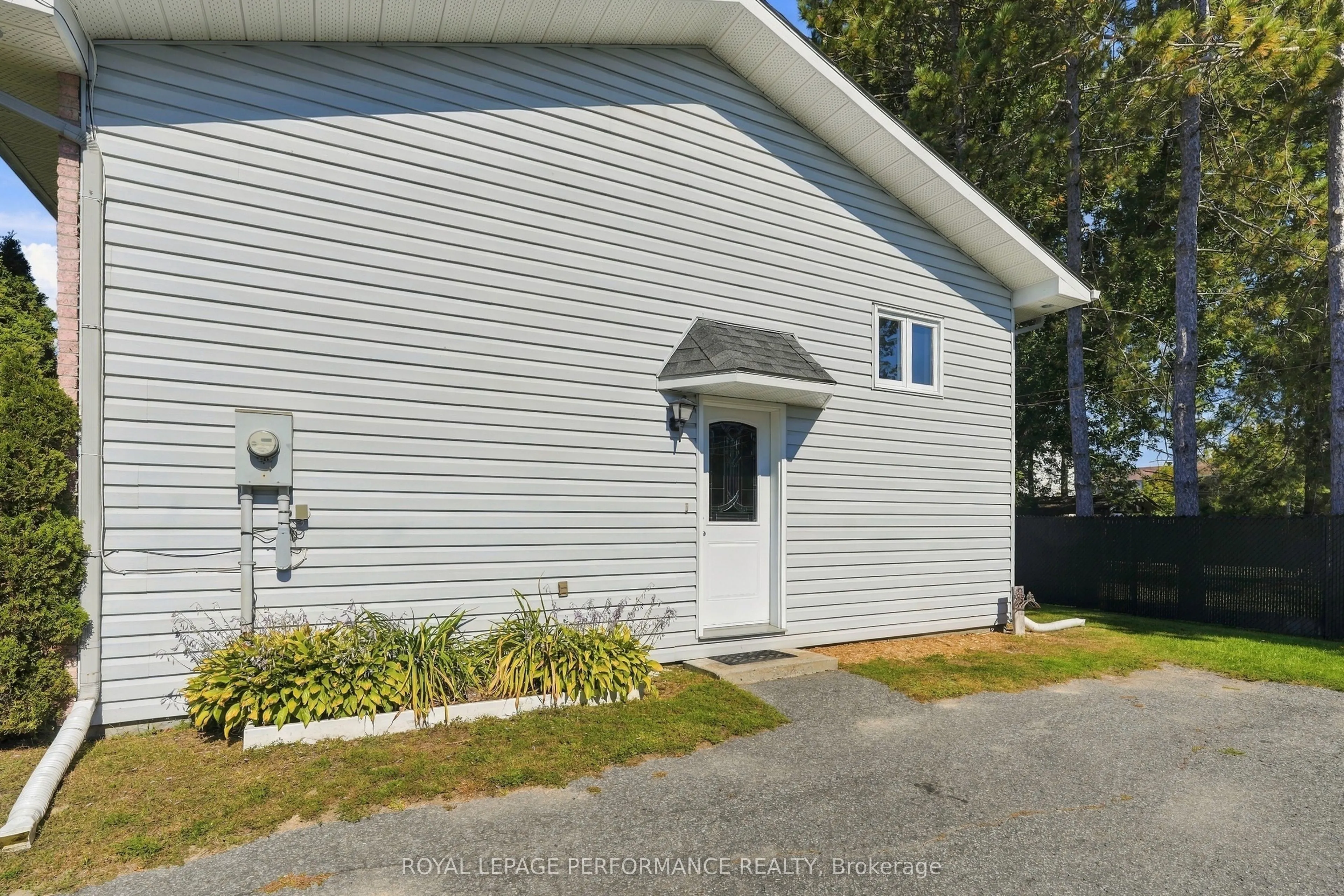 589-591 Bolt Road