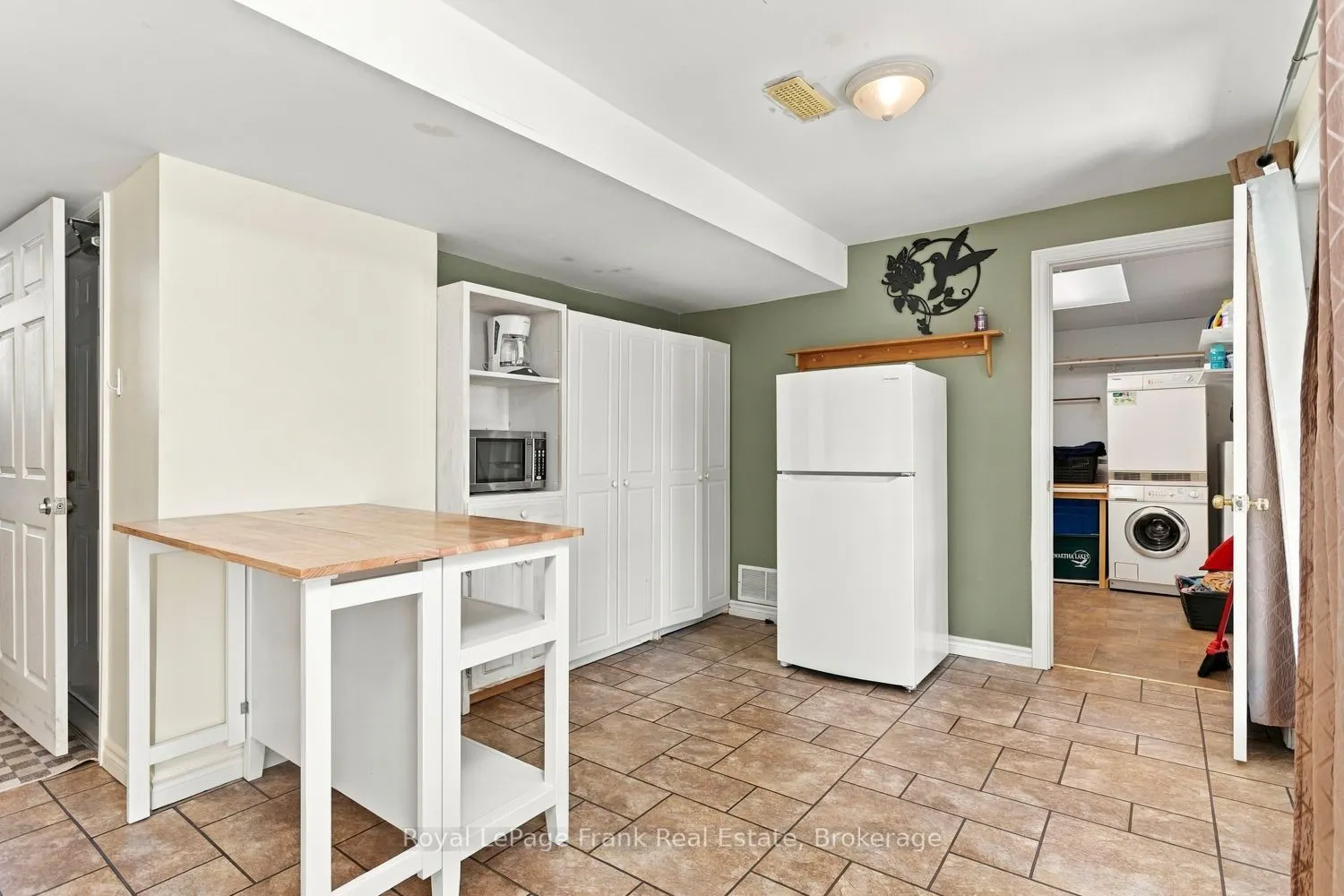 62 Cedartree Lane