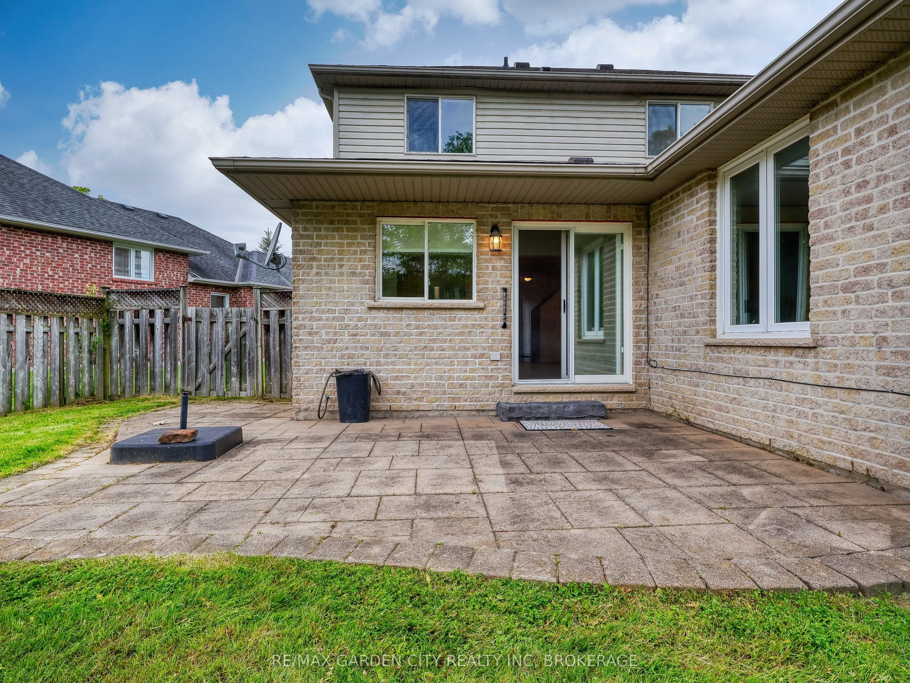 75 Jackson Court E