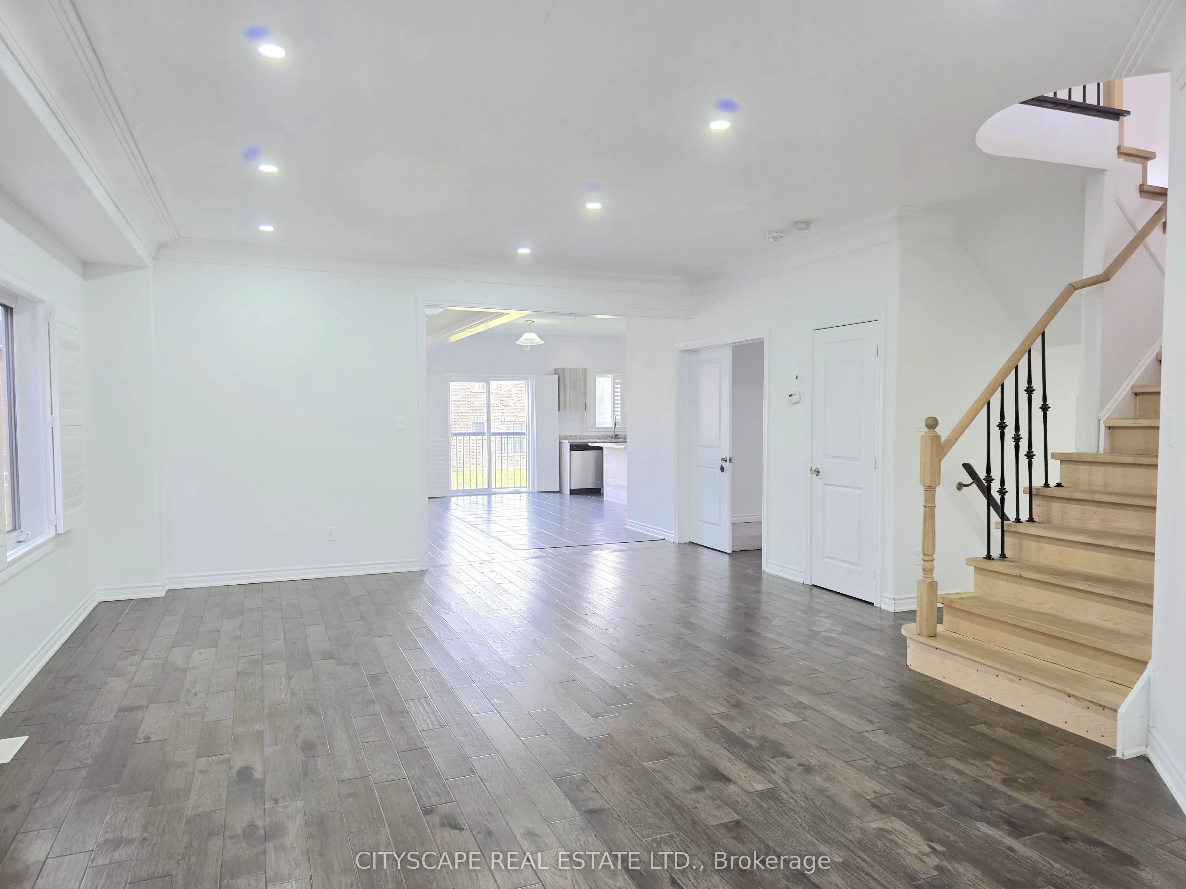 321 Van Dusen Avenue