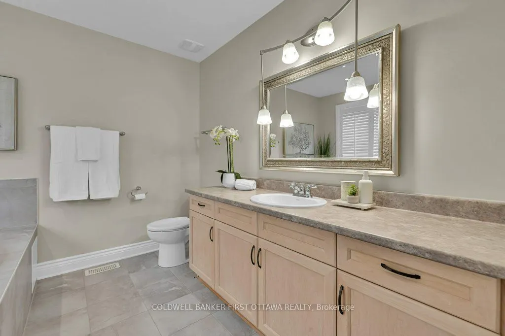 163 Sonesta Circle