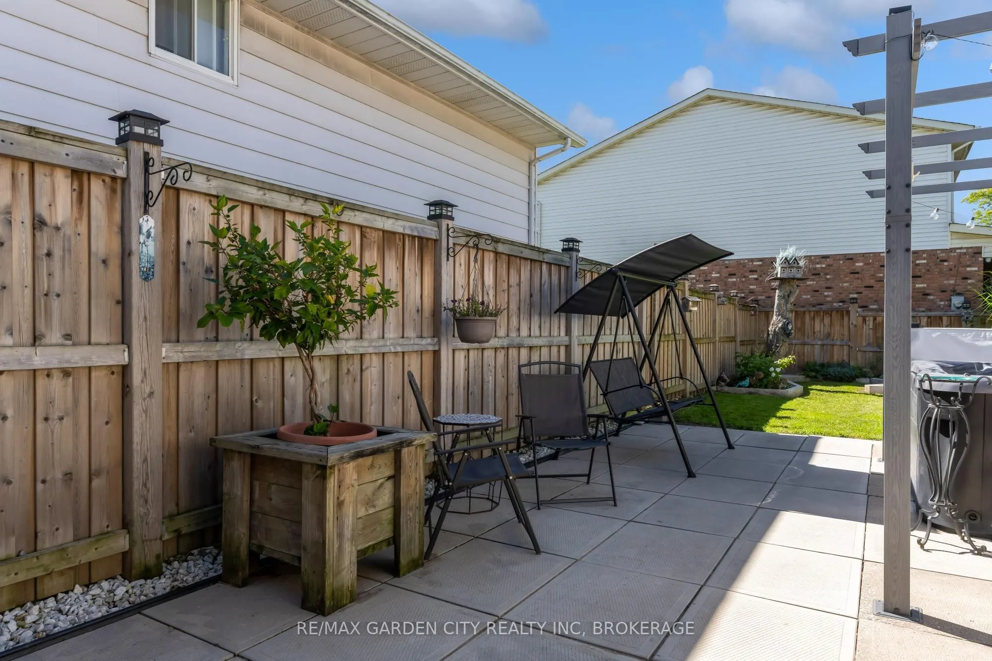 54 Crestcombe Road