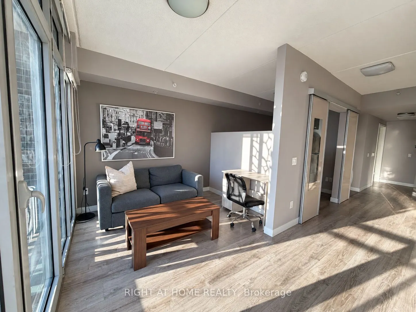 250 Albert Street #713
