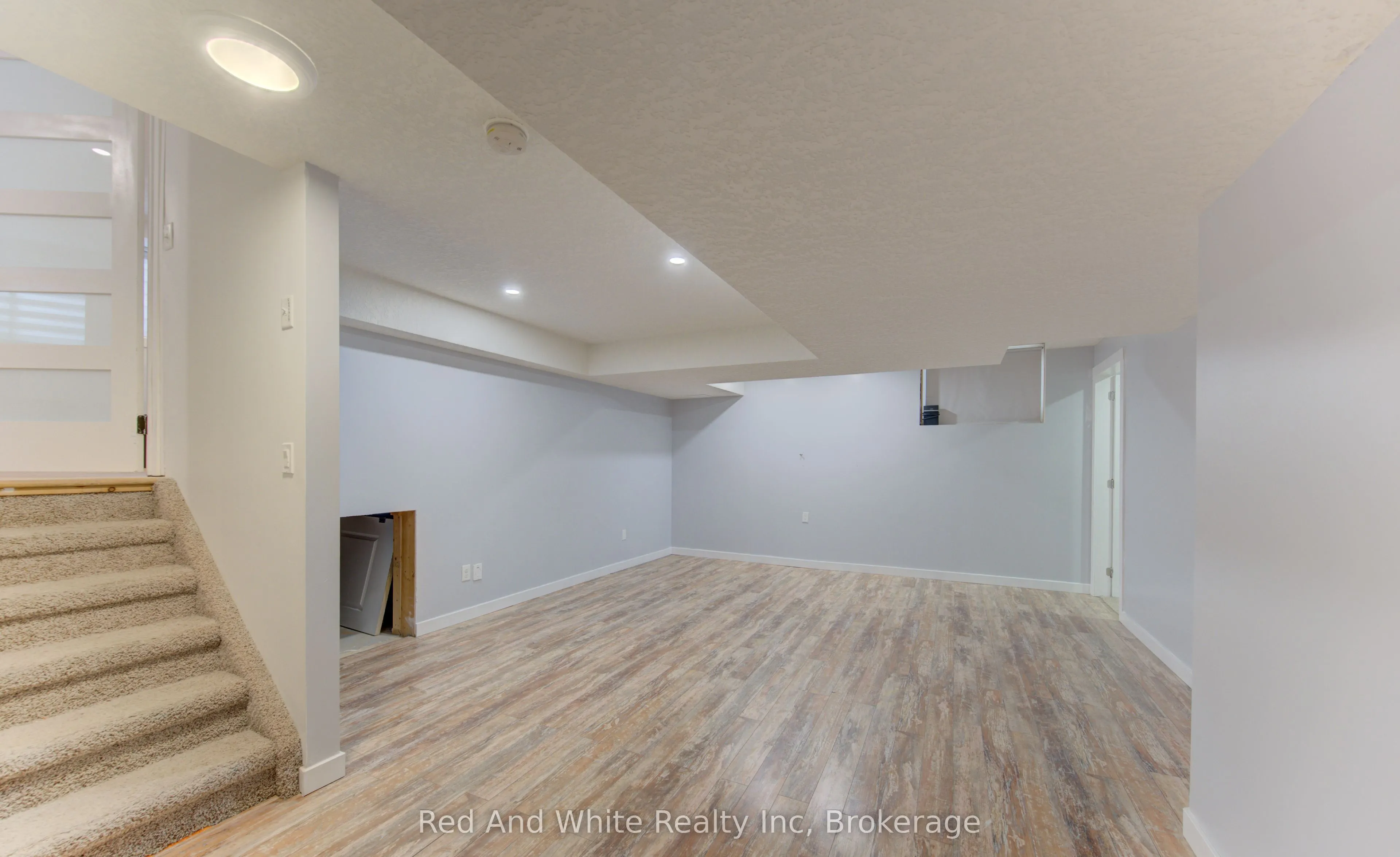 167 Westcliff Way