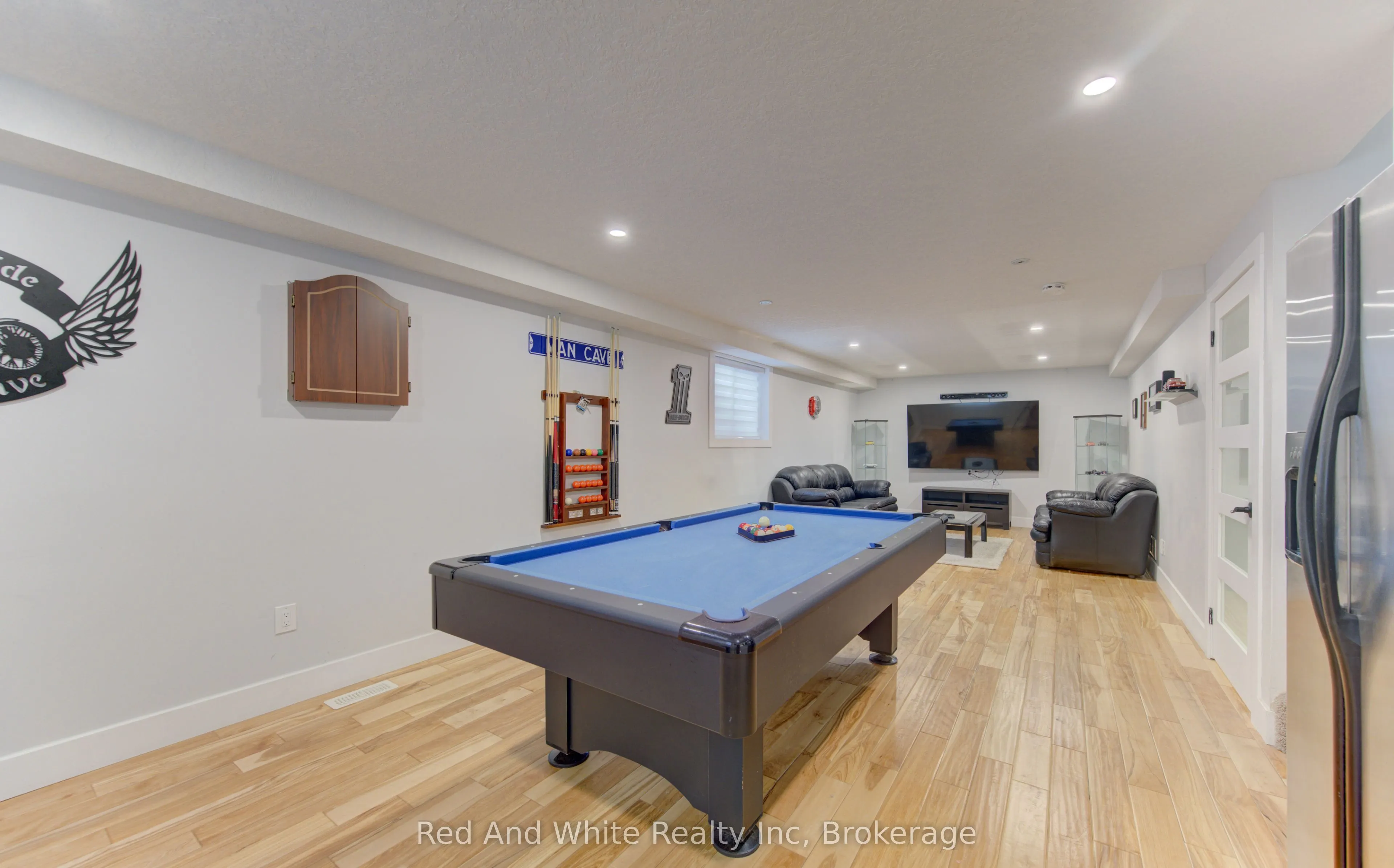 167 Westcliff Way