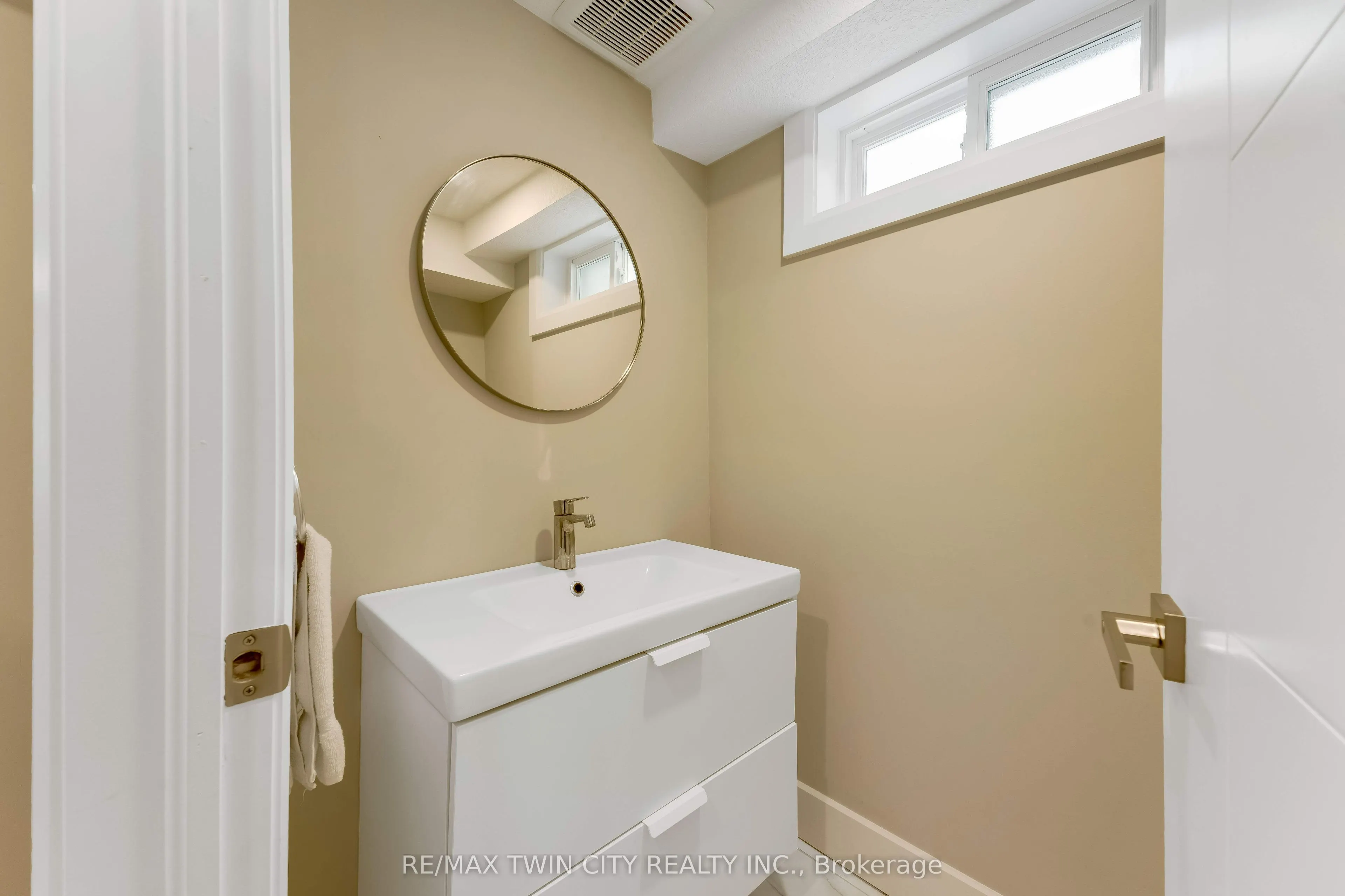 106 Kenneth Avenue