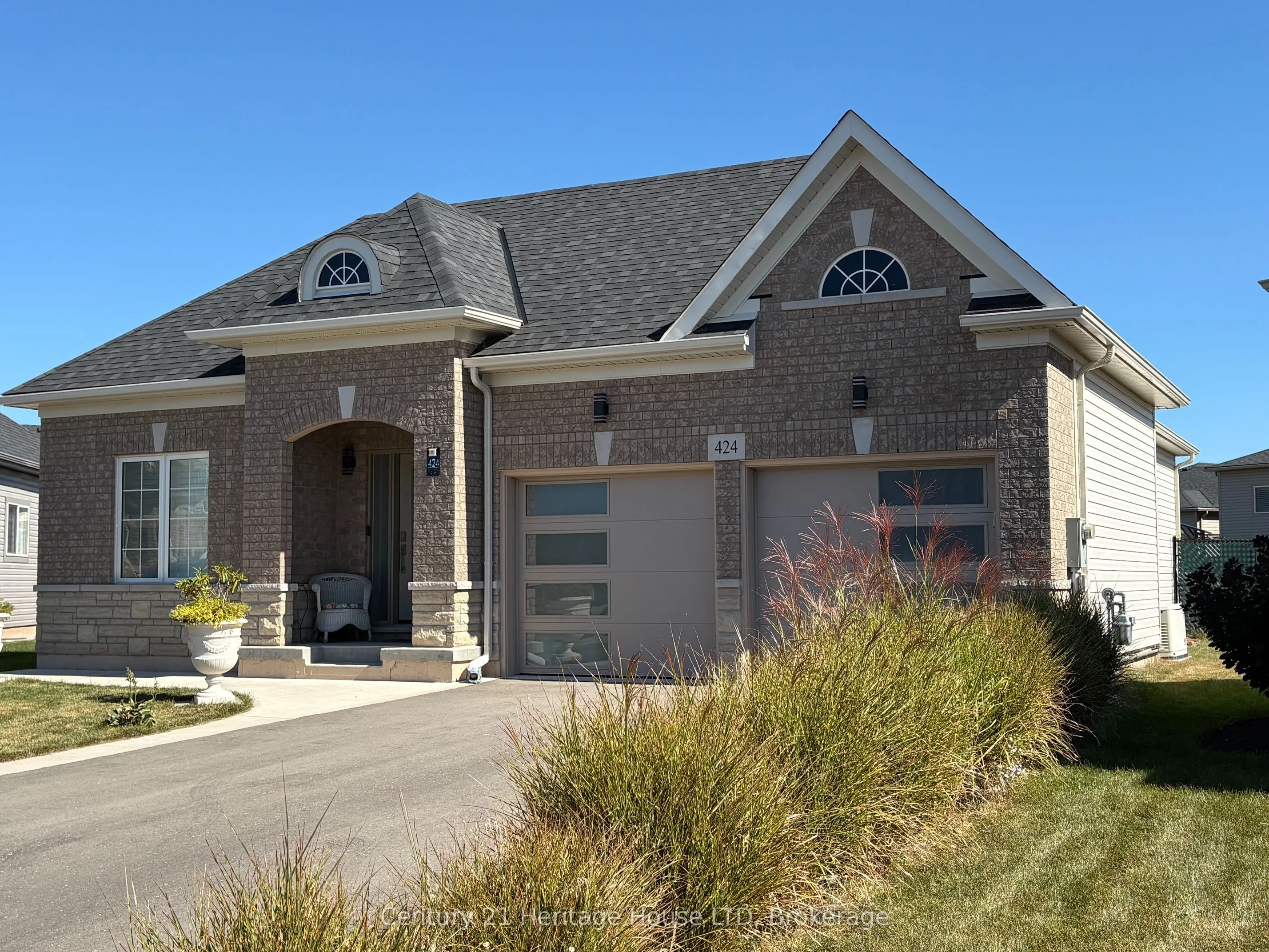 424 Williams Crescent