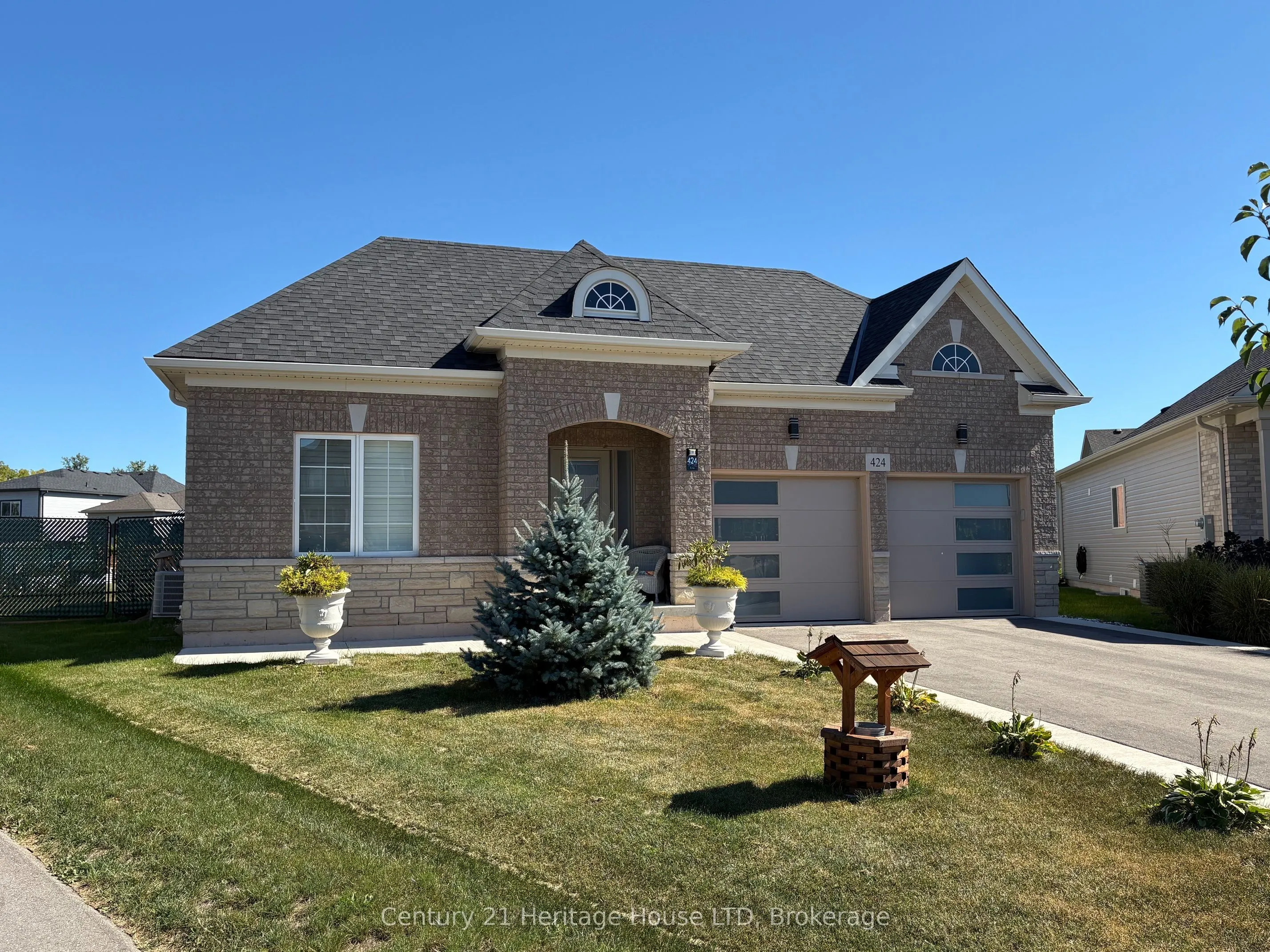 424 Williams Crescent