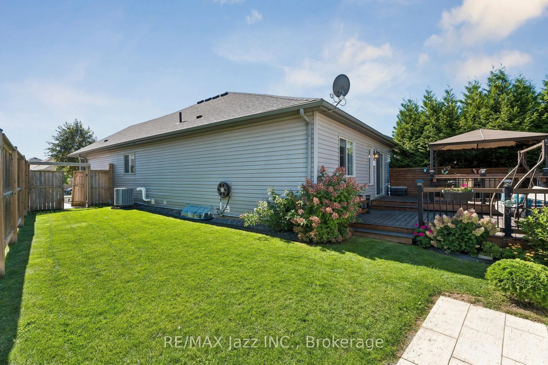 9 Trillium Way