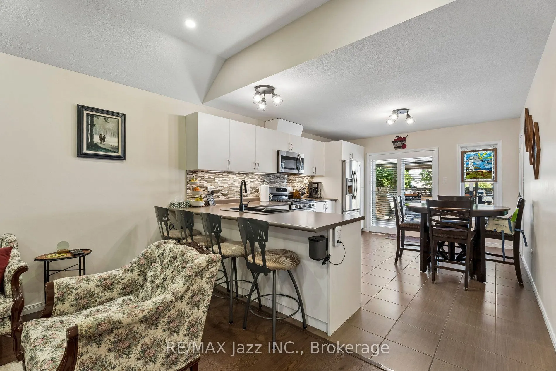 9 Trillium Way