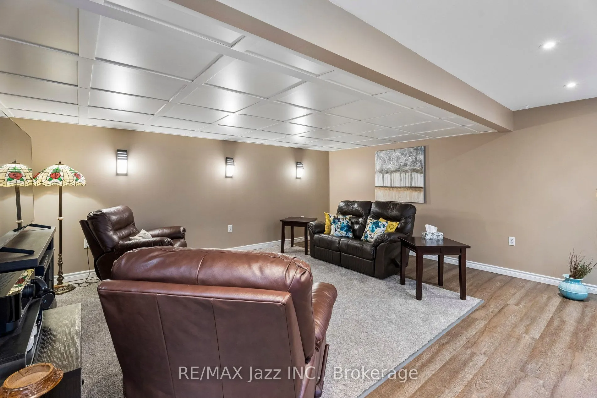 9 Trillium Way