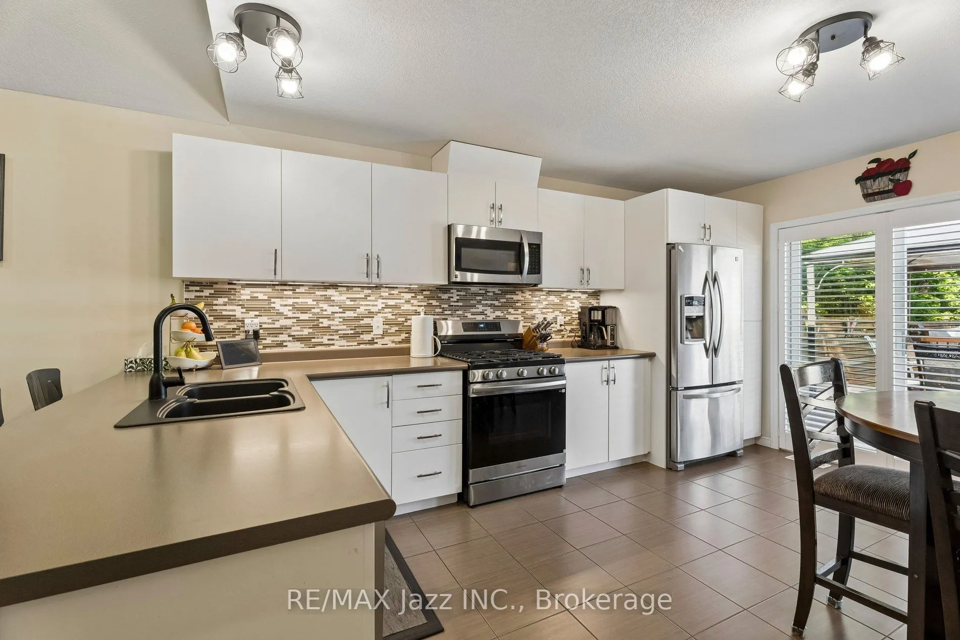 9 Trillium Way