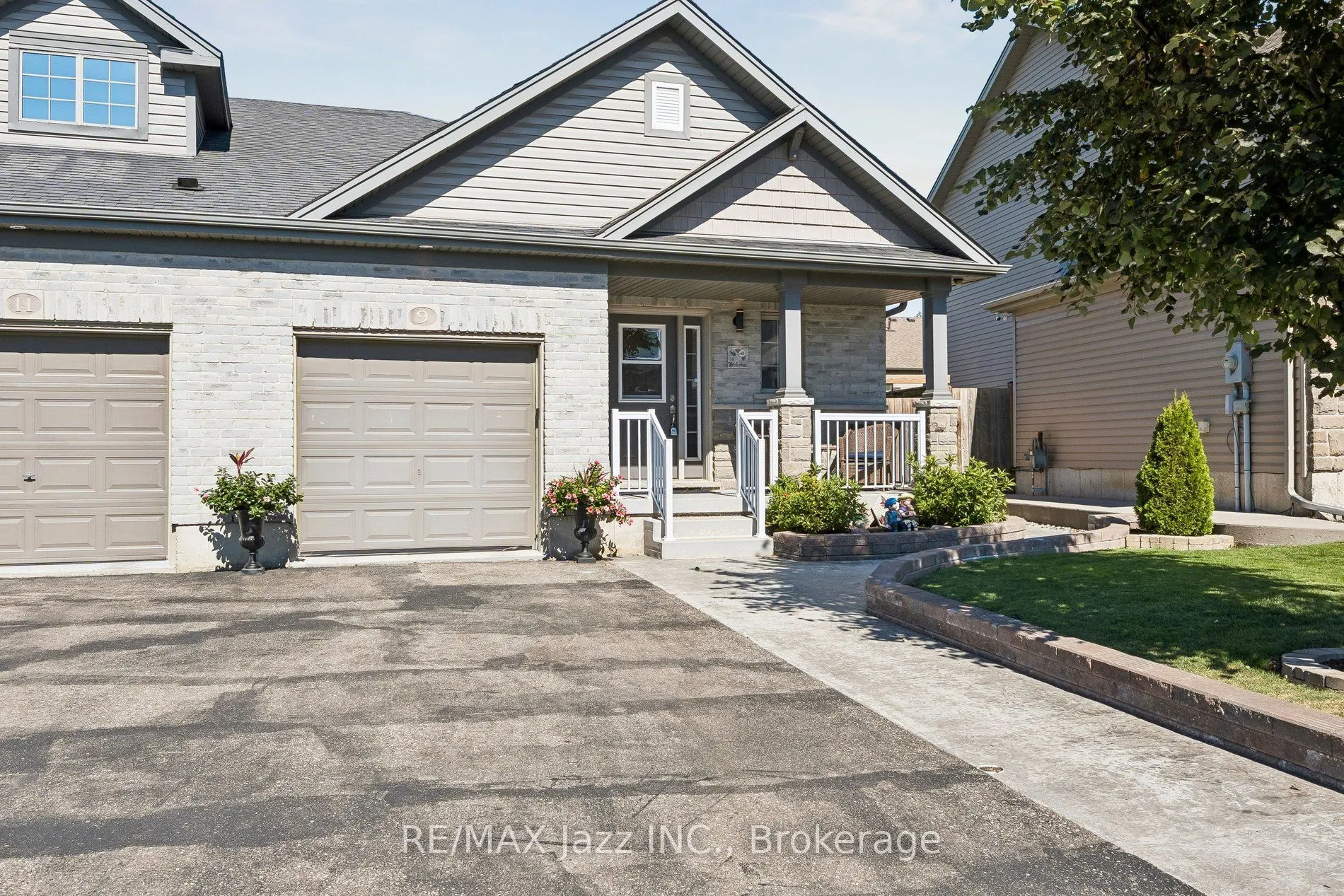 9 Trillium Way