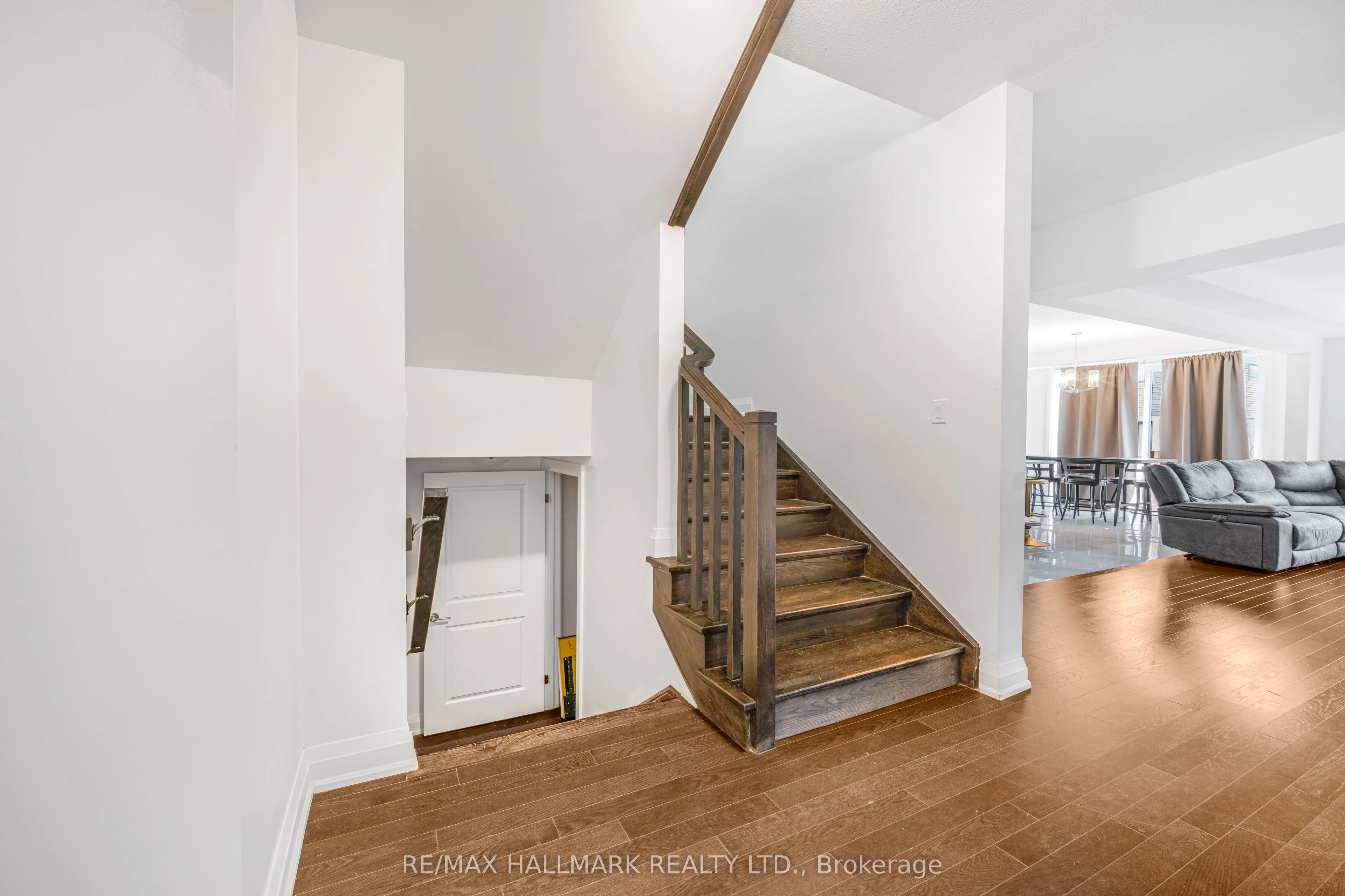 7249 Parkside Road