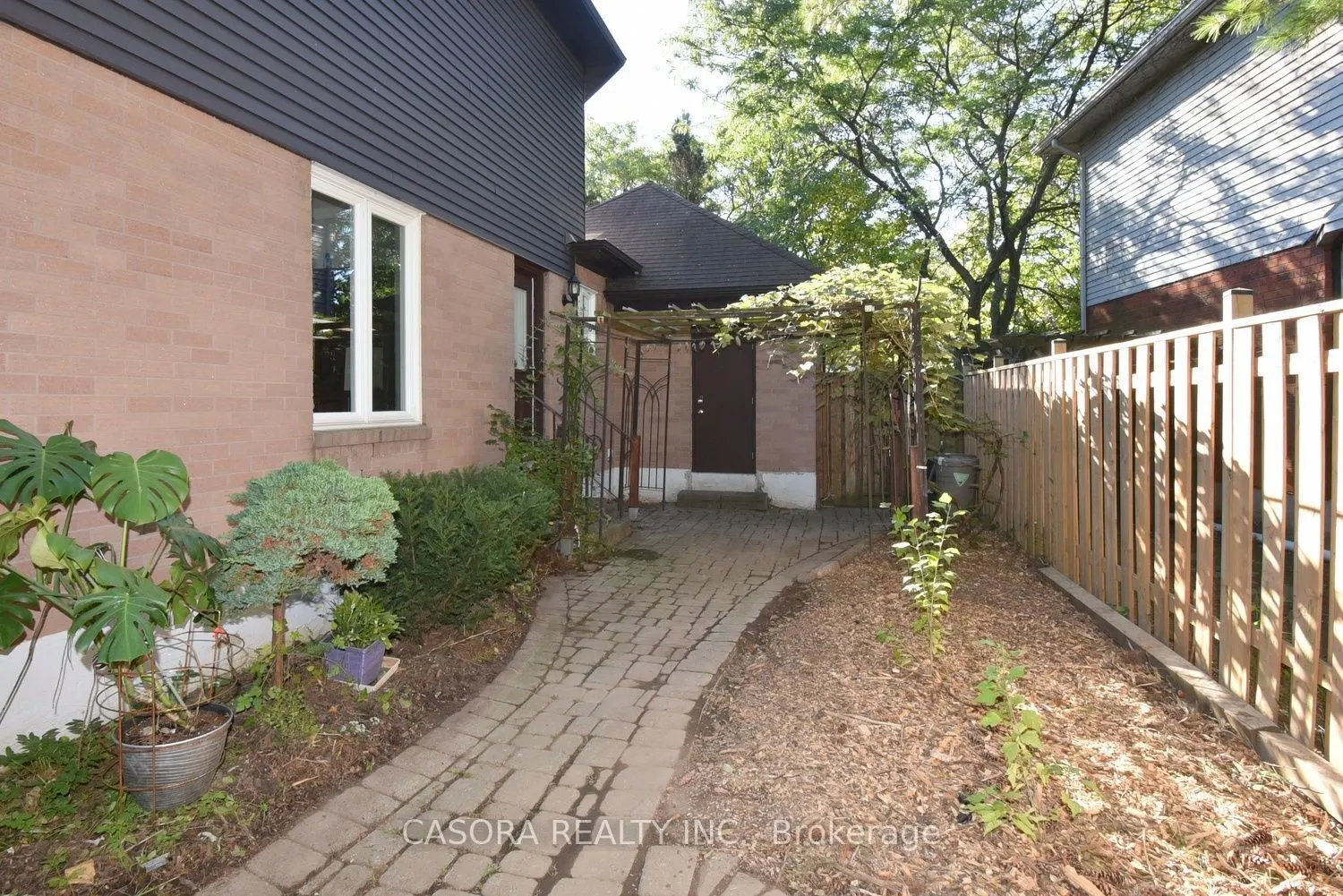 110 Citation Crescent