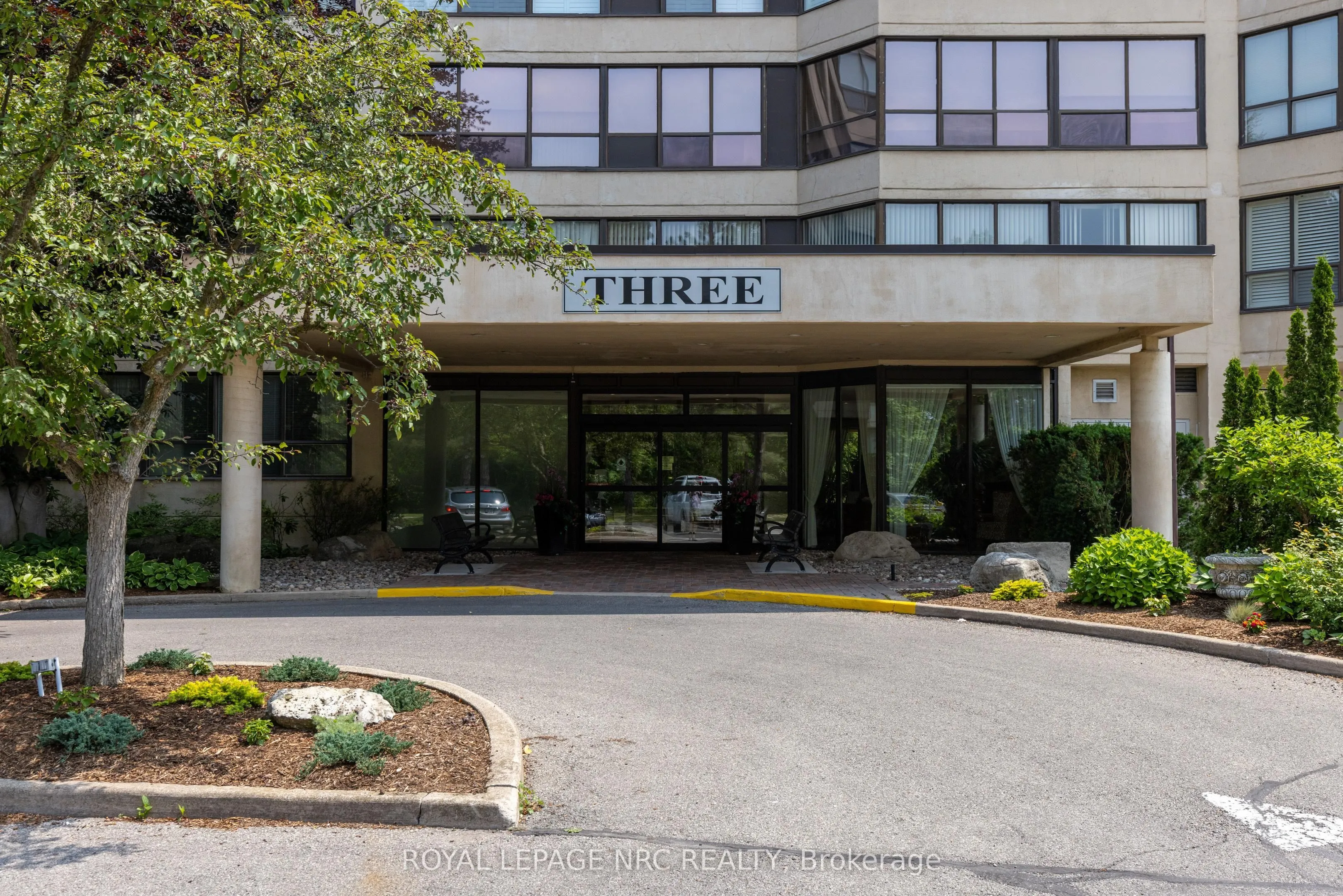 3 Towering Heights Boulevard #404