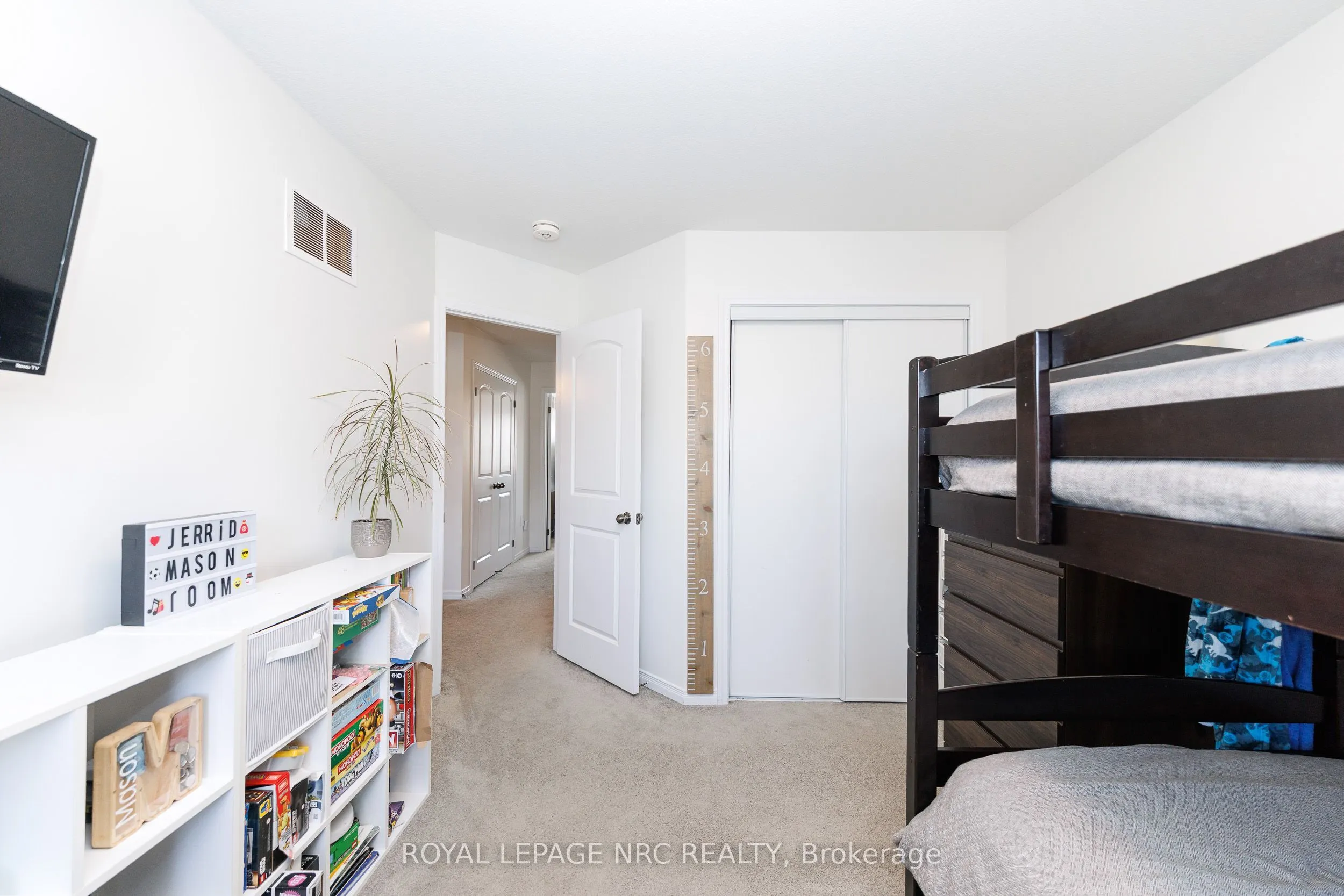 7794 White Pine Crescent