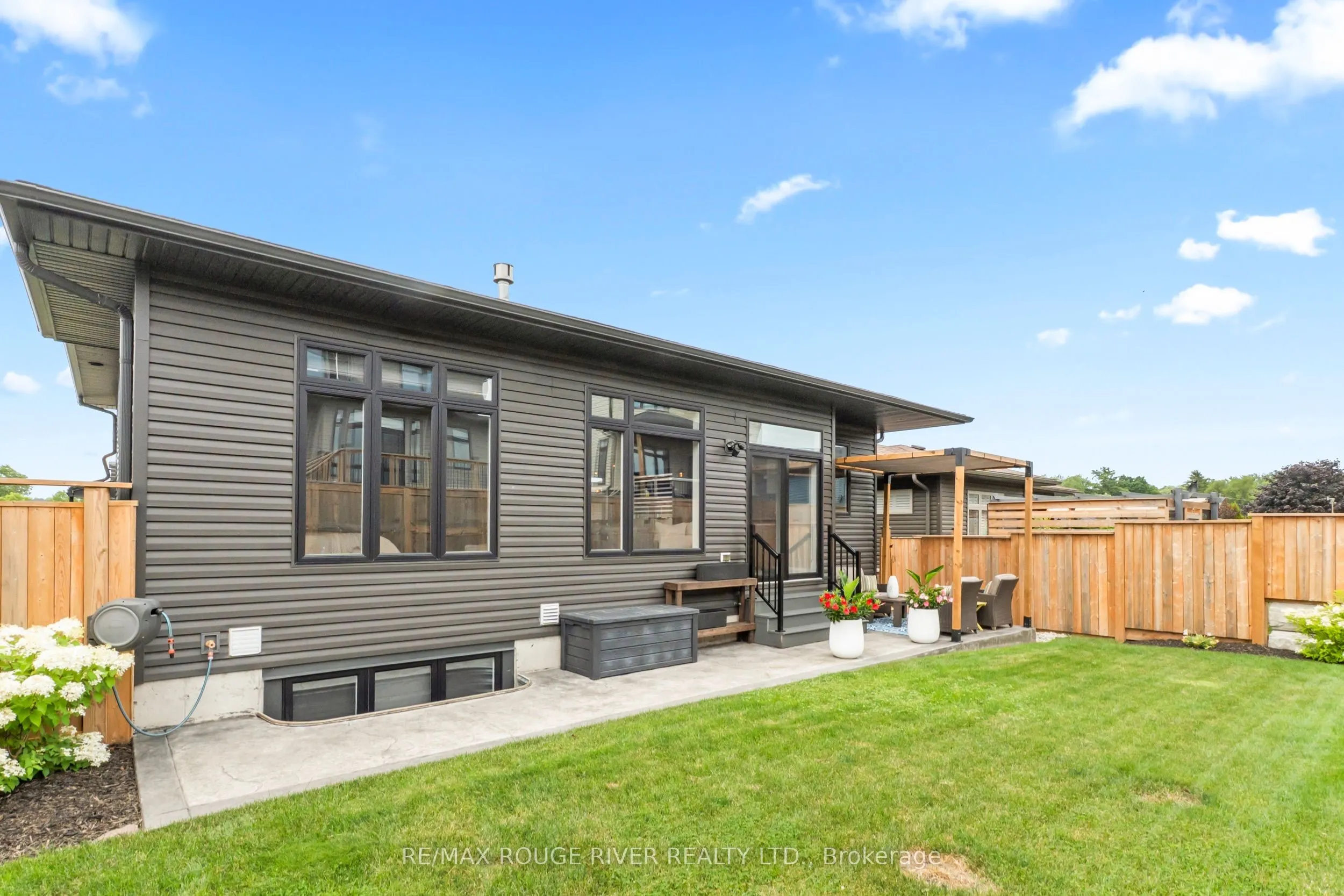 43 Streamside Drive