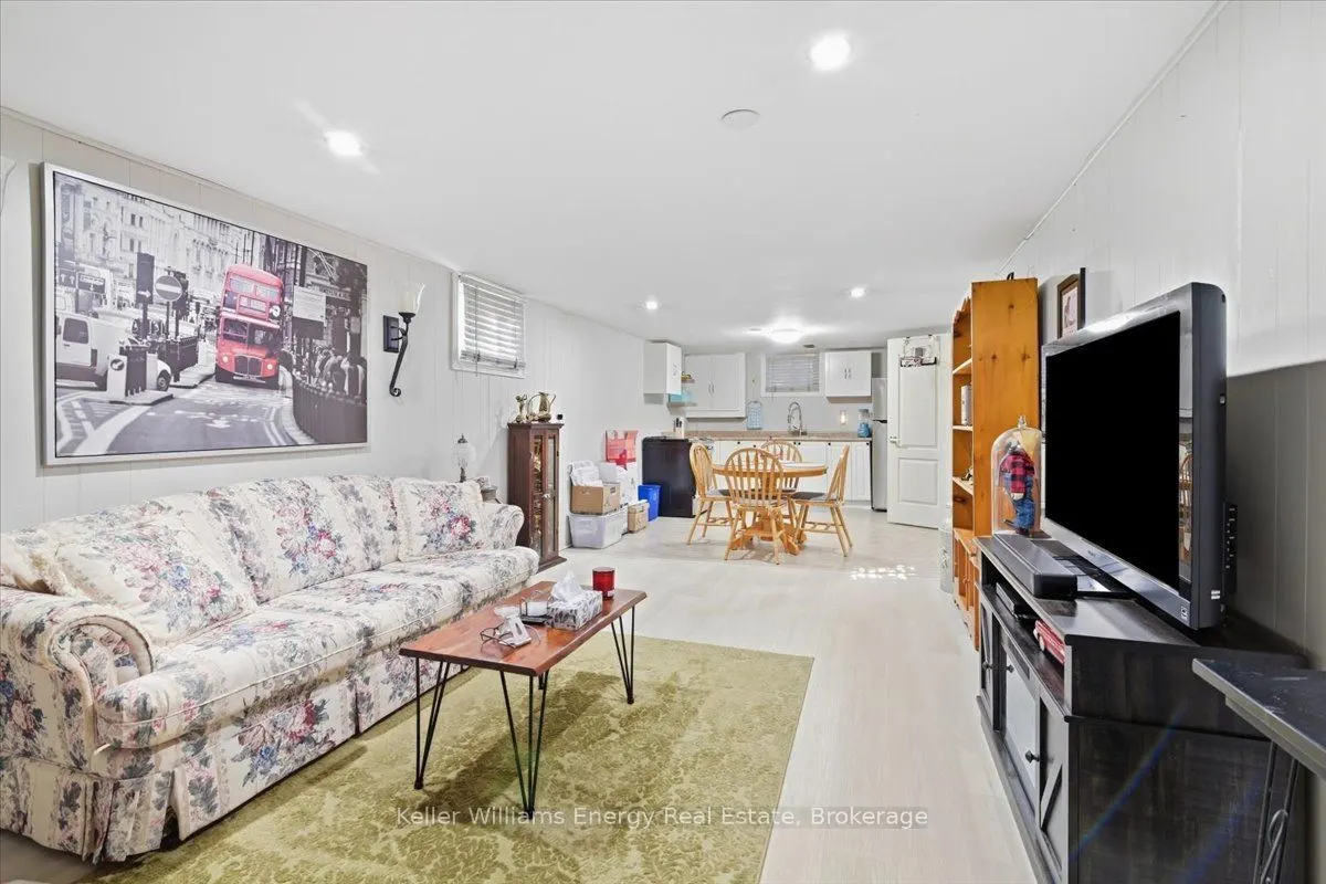 30 Dominion Drive
