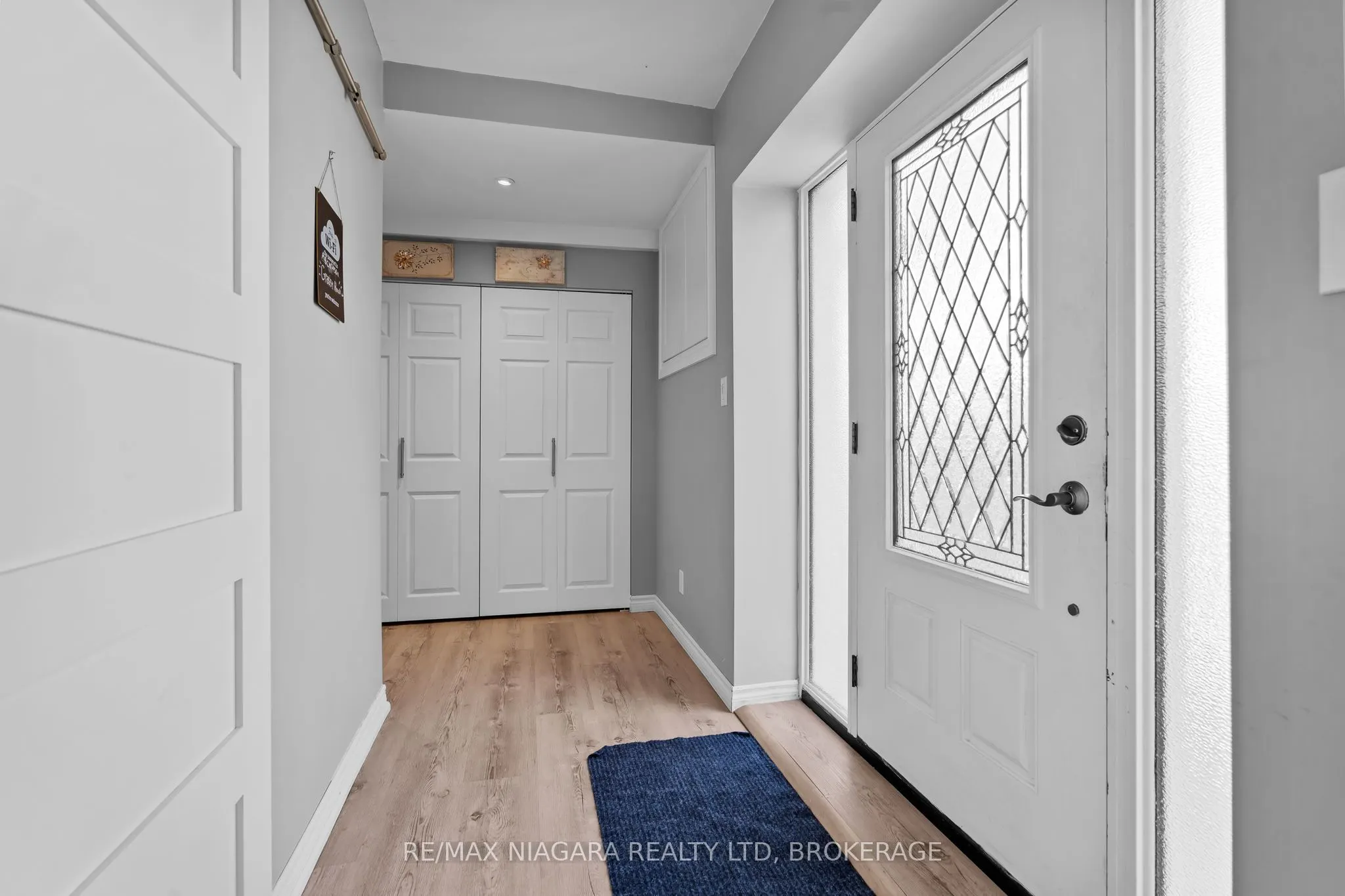 121 KNOLL Street