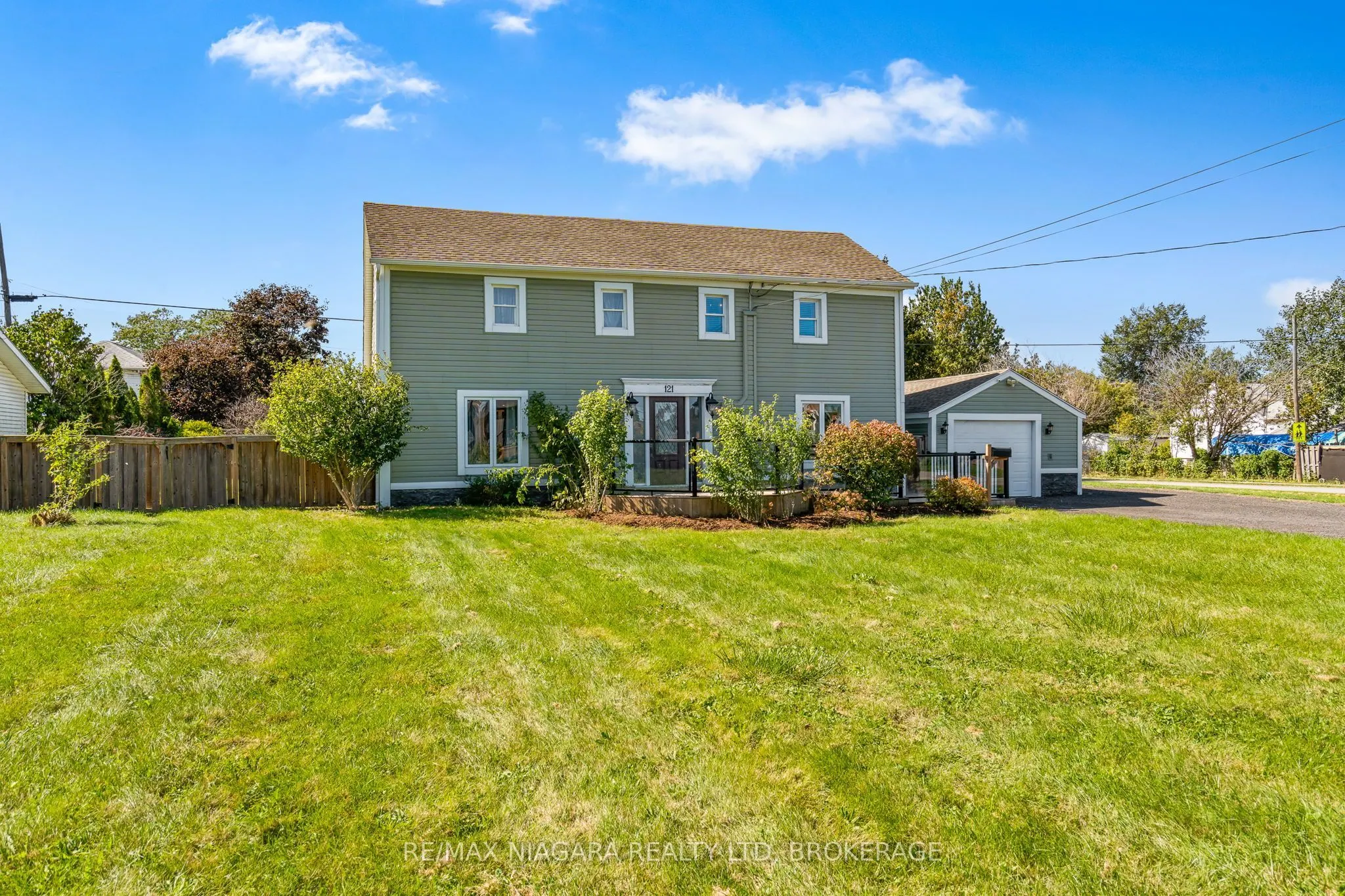 121 KNOLL Street