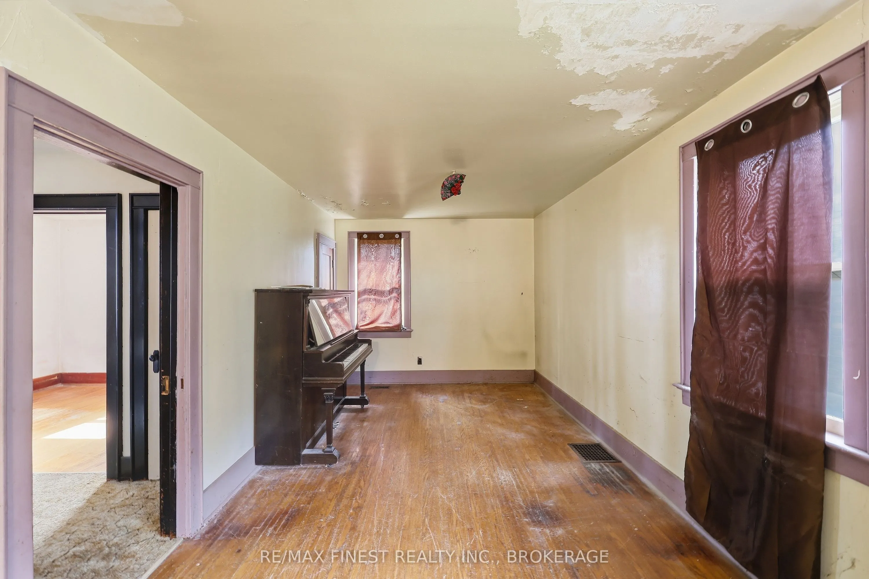 162 MACK Street