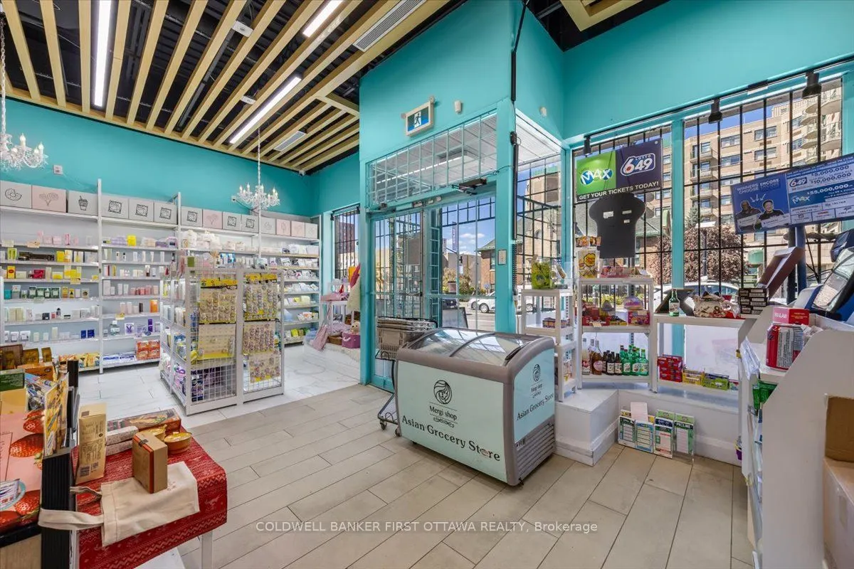 382 Rideau Street