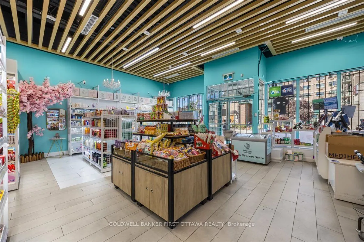 382 Rideau Street